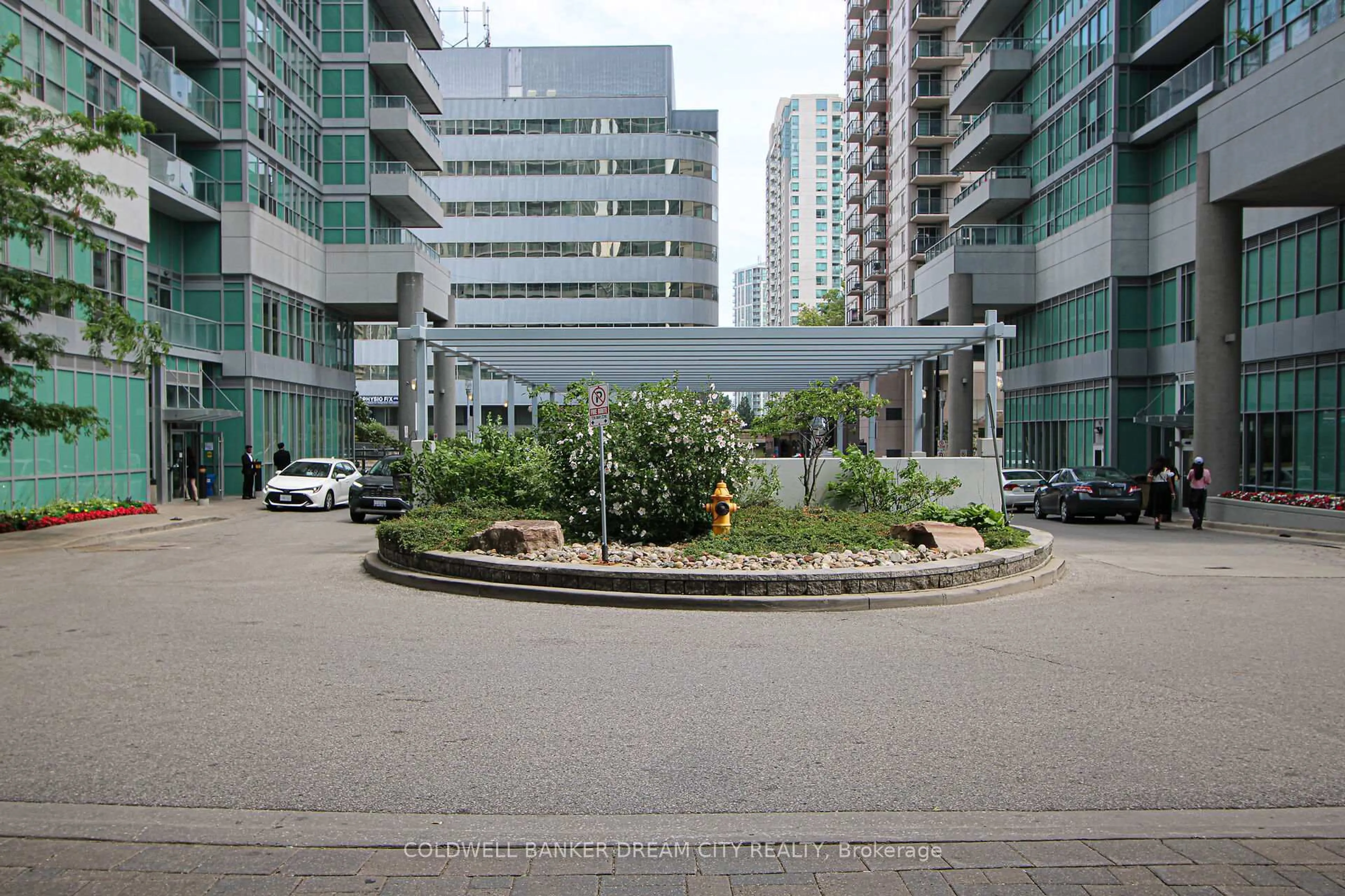 Indoor foyer for 60 Town Centre Crt #1106, Toronto Ontario M1P 0B1