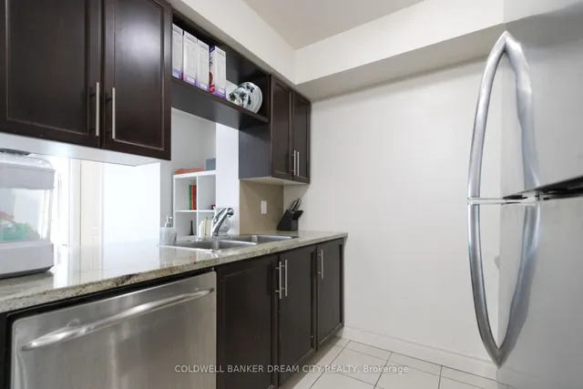 60 Town Centre Crt #1106, Toronto 5