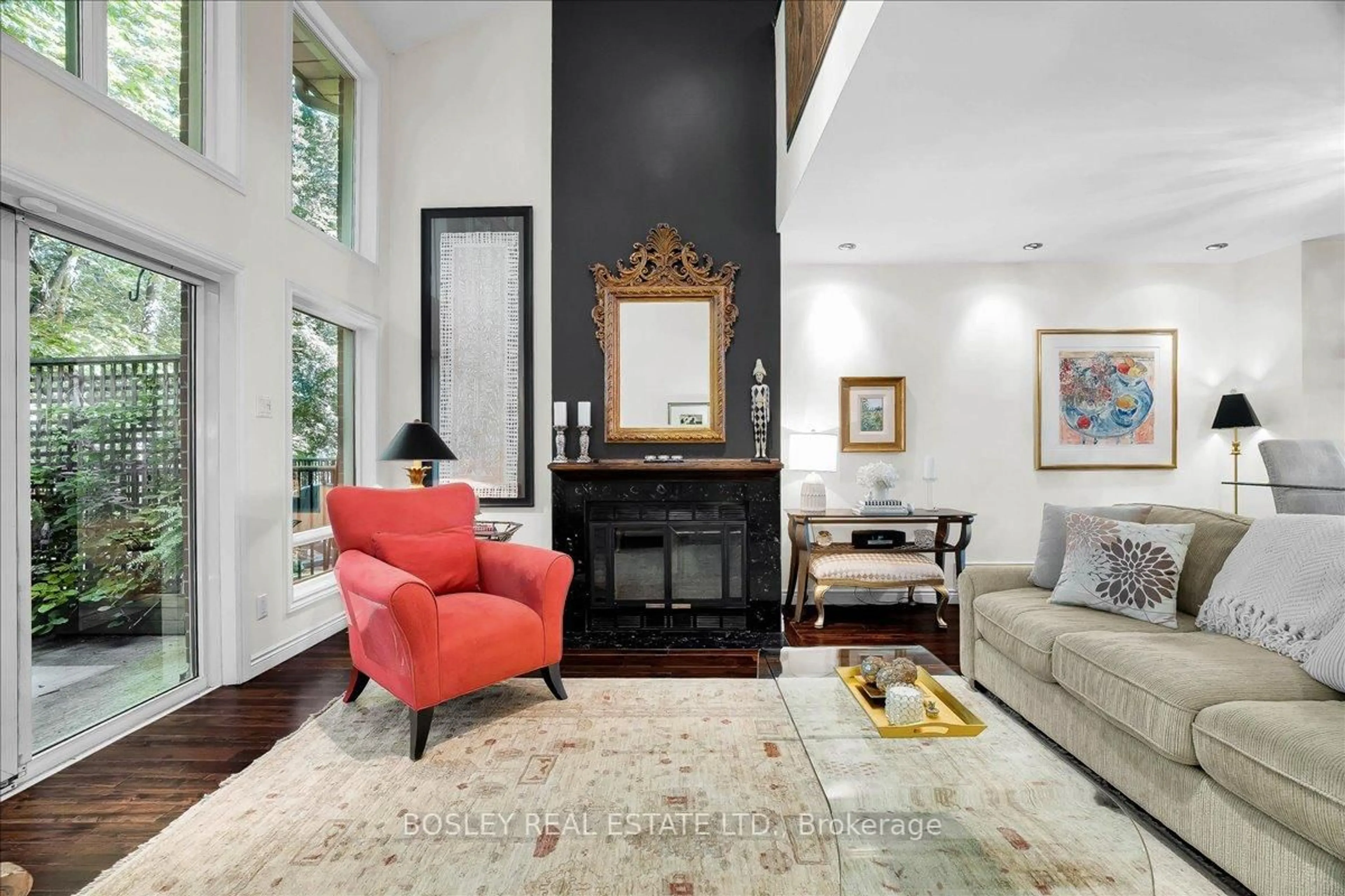 Living room with furniture, unknown for 18 Doncrest Rd ##11, Toronto Ontario M4K 1R8