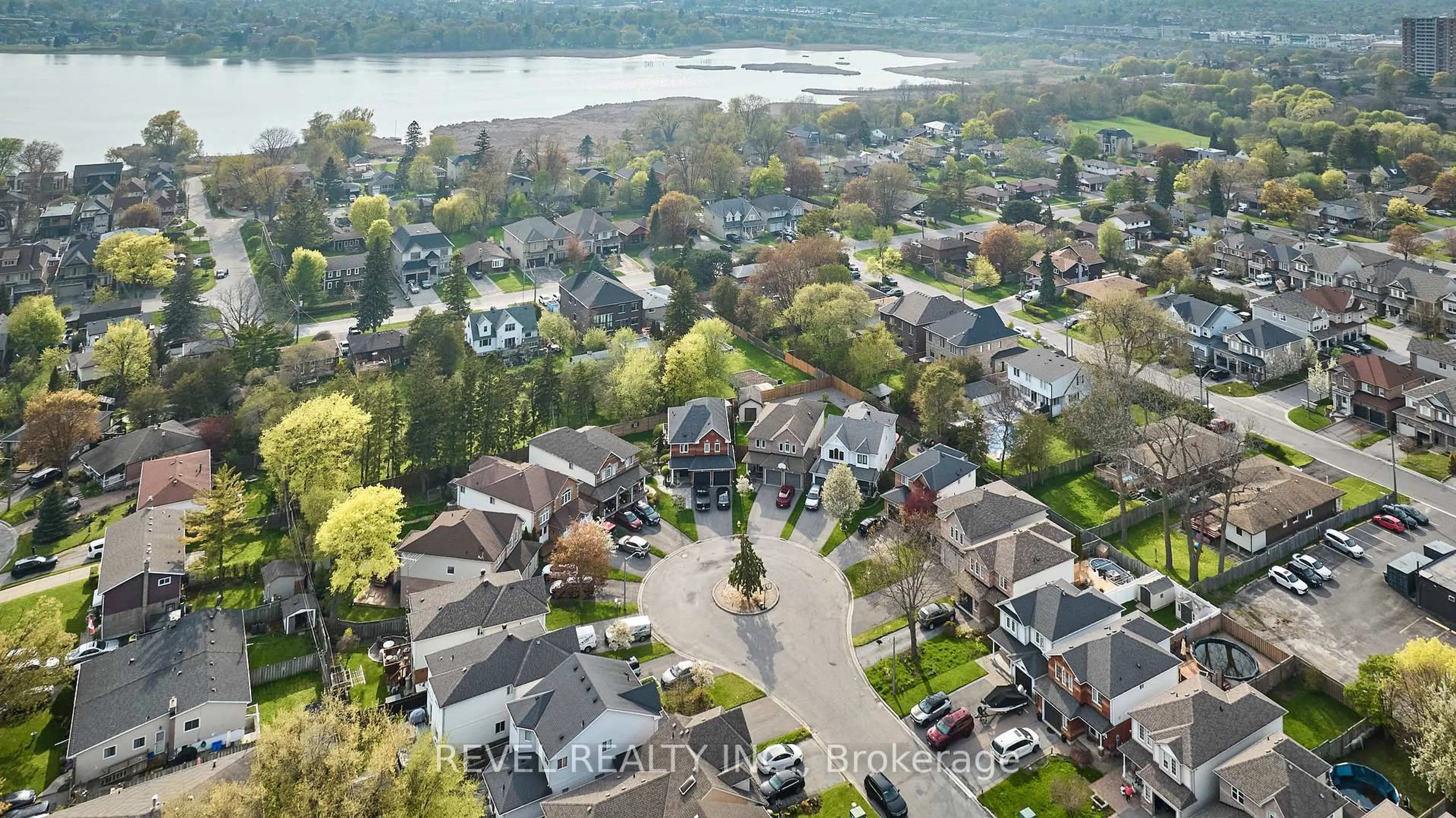 A pic from outside/outdoor area/front of a property/back of a property/a pic from drone, water/lake/river/ocean view for 1218 Monica Cook Pl, Pickering Ontario L1W 4A4