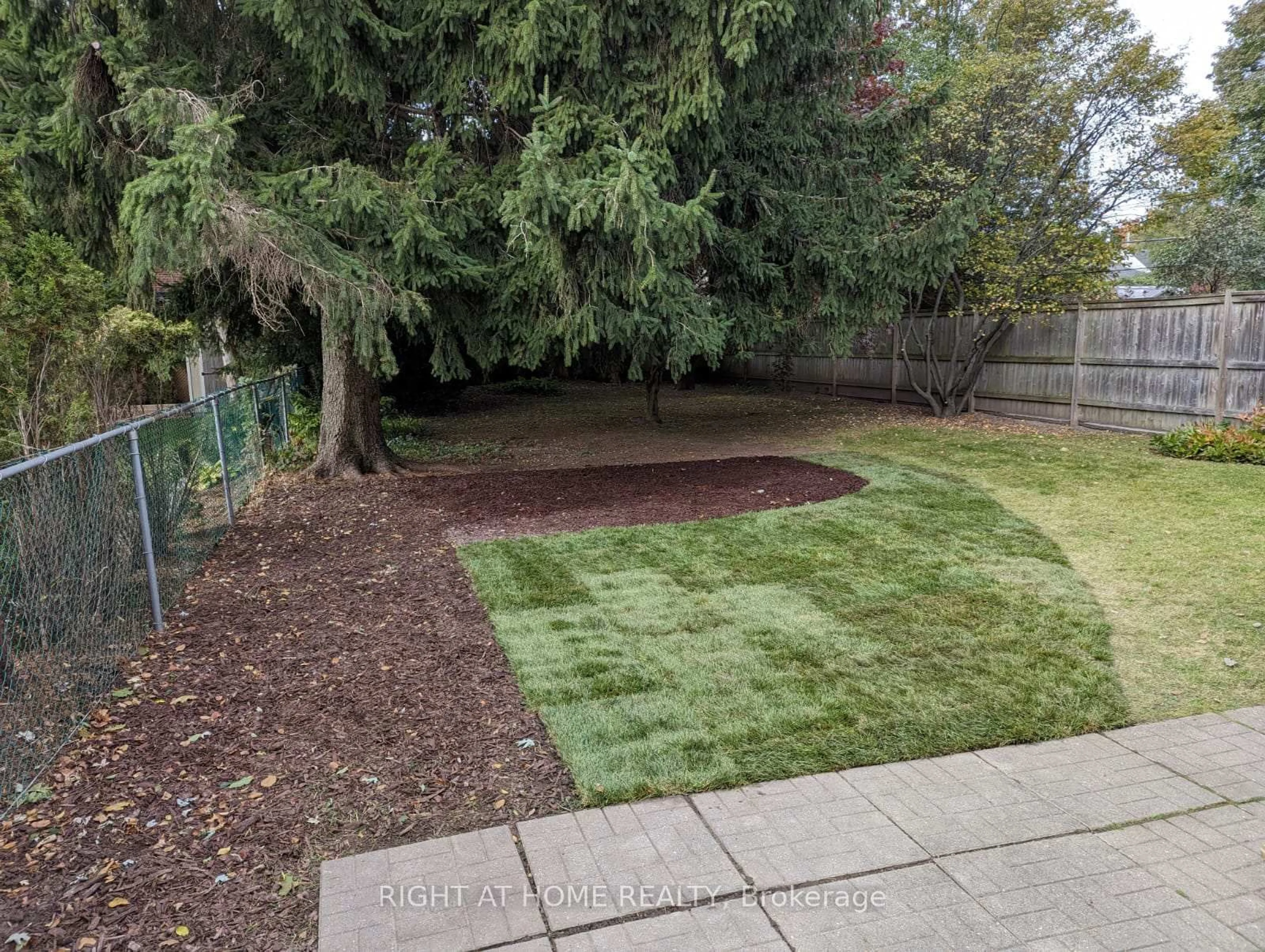 A pic from outside/outdoor area/front of a property/back of a property/a pic from drone, unknown for 24 Harewood Ave, Toronto Ontario M1M 2R2