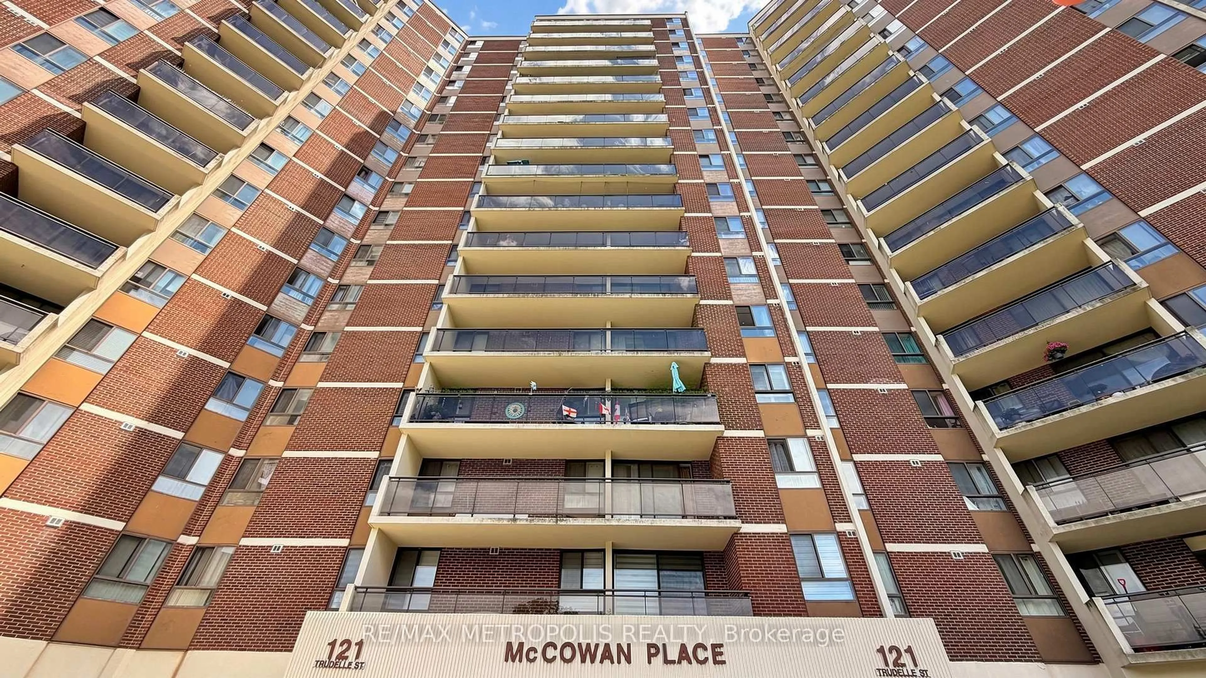 Unknown for 121 Trudelle St #405, Toronto Ontario M1J 3K4