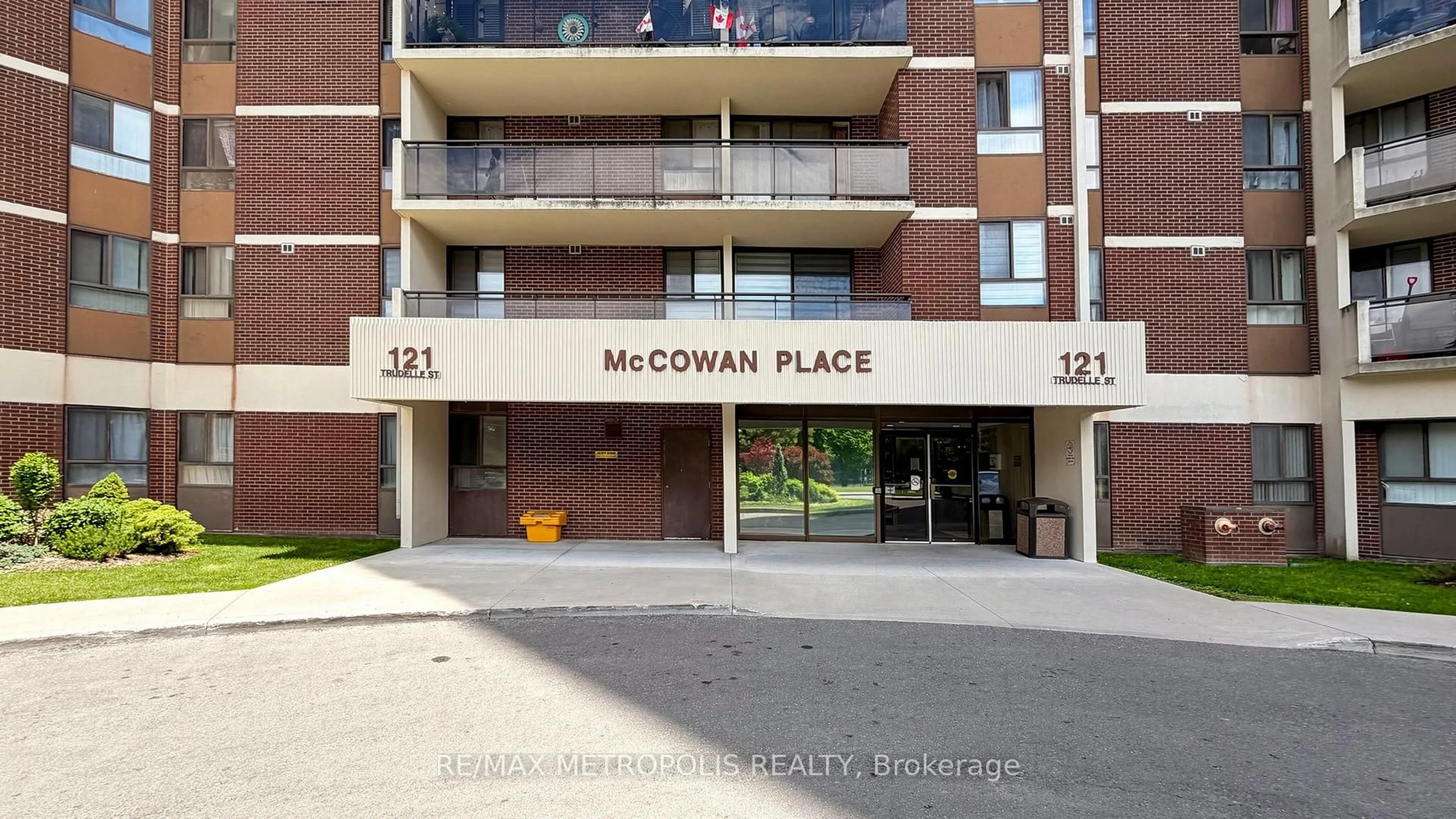 Unknown for 121 Trudelle St #405, Toronto Ontario M1J 3K4
