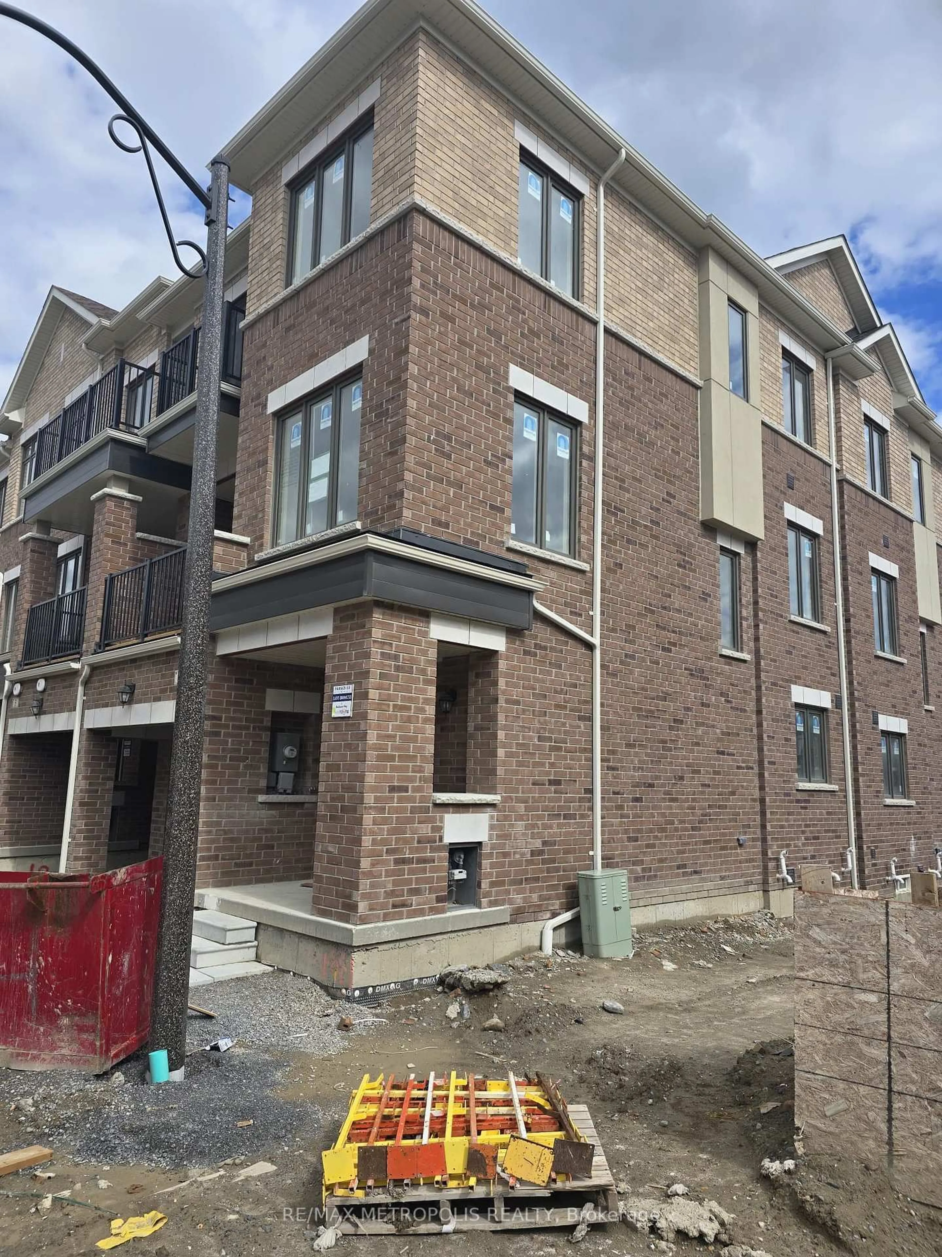 Home with brick exterior material, building for 1 Radiance Way, Whitby Ontario L1P 0S2