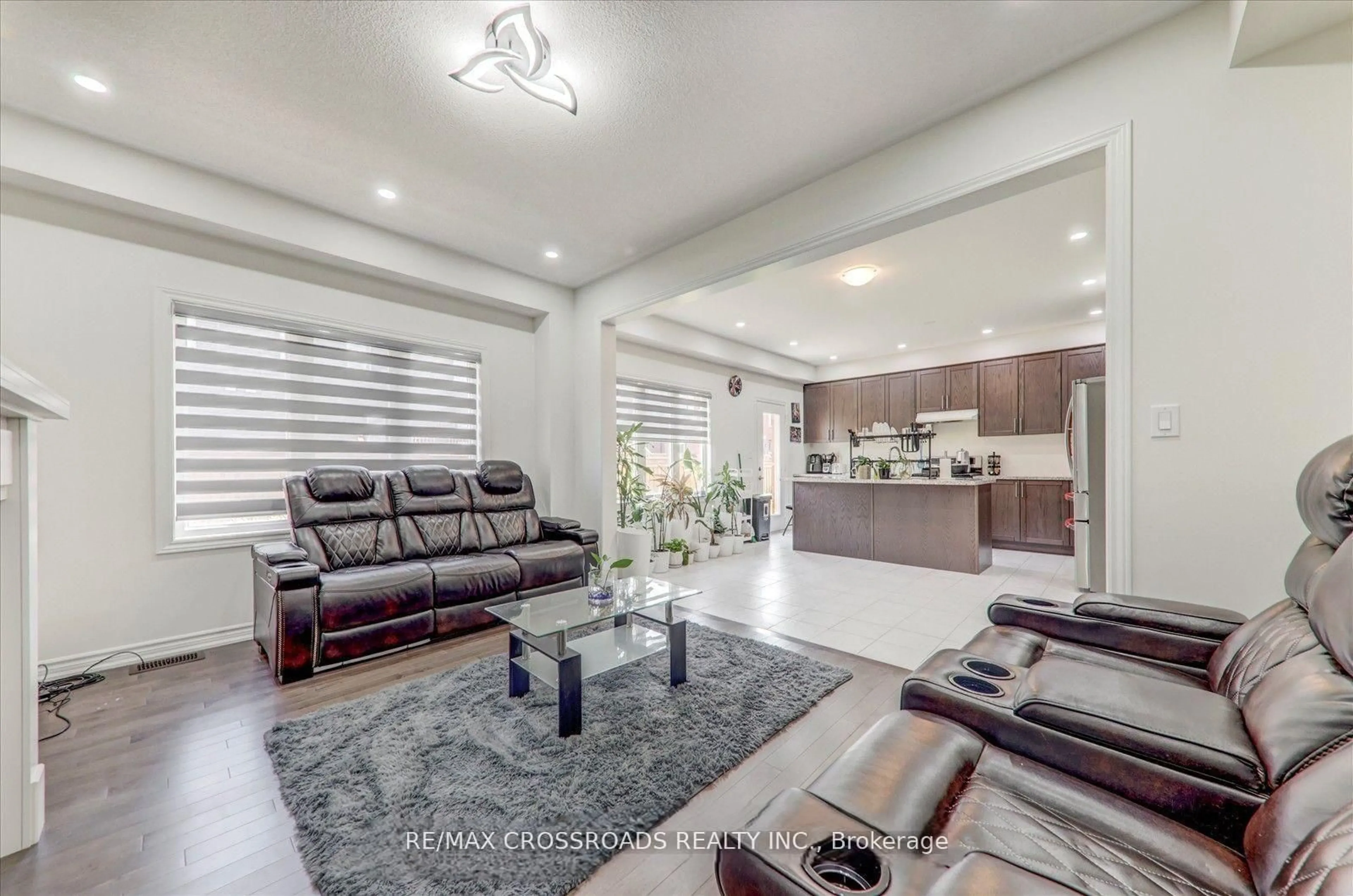 Living room with furniture, unknown for 225 Fleetwood Dr, Oshawa Ontario L1T 3E7