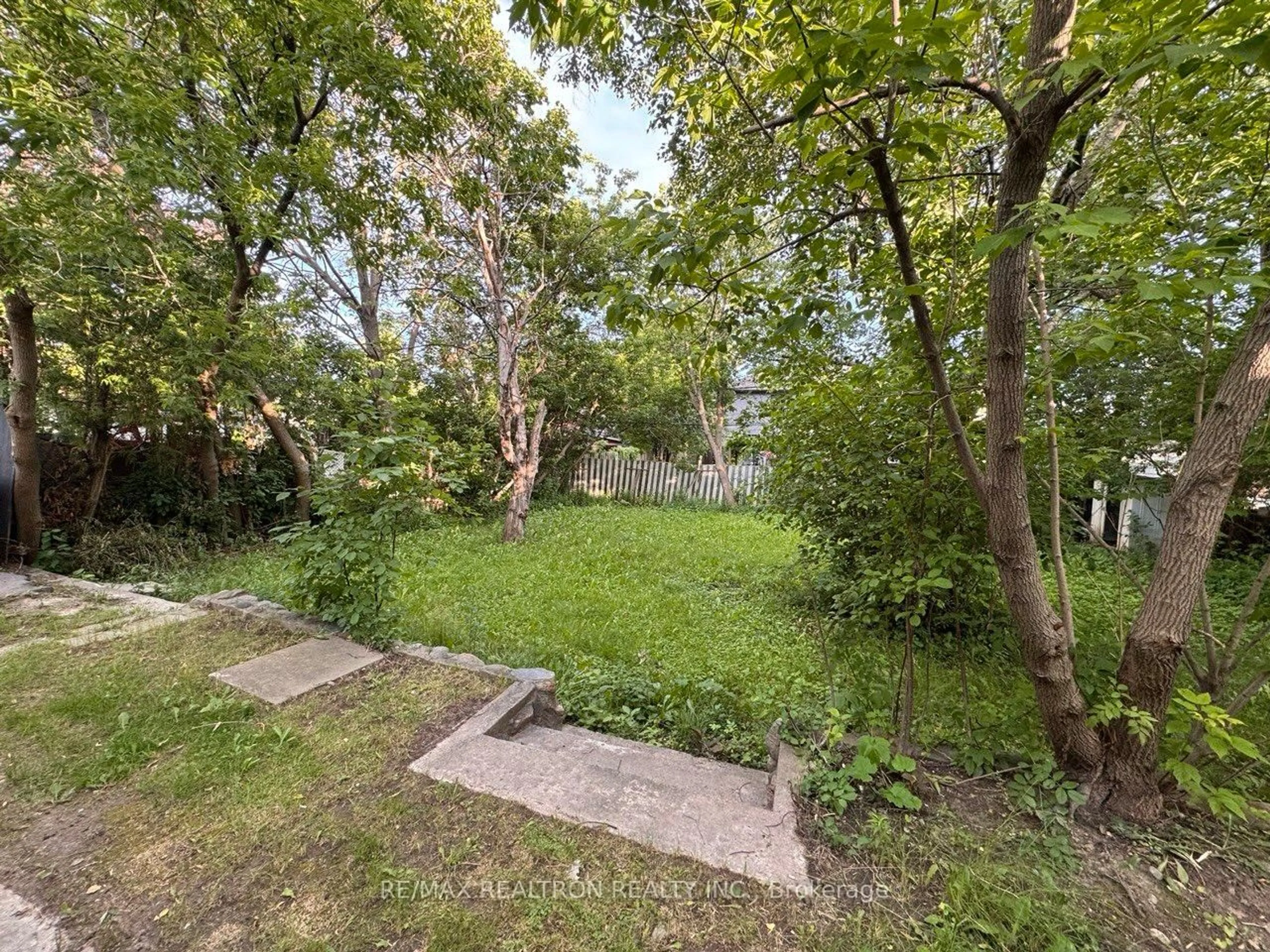 Unknown for 3833 Finch Ave, Toronto Ontario M1T 3E8