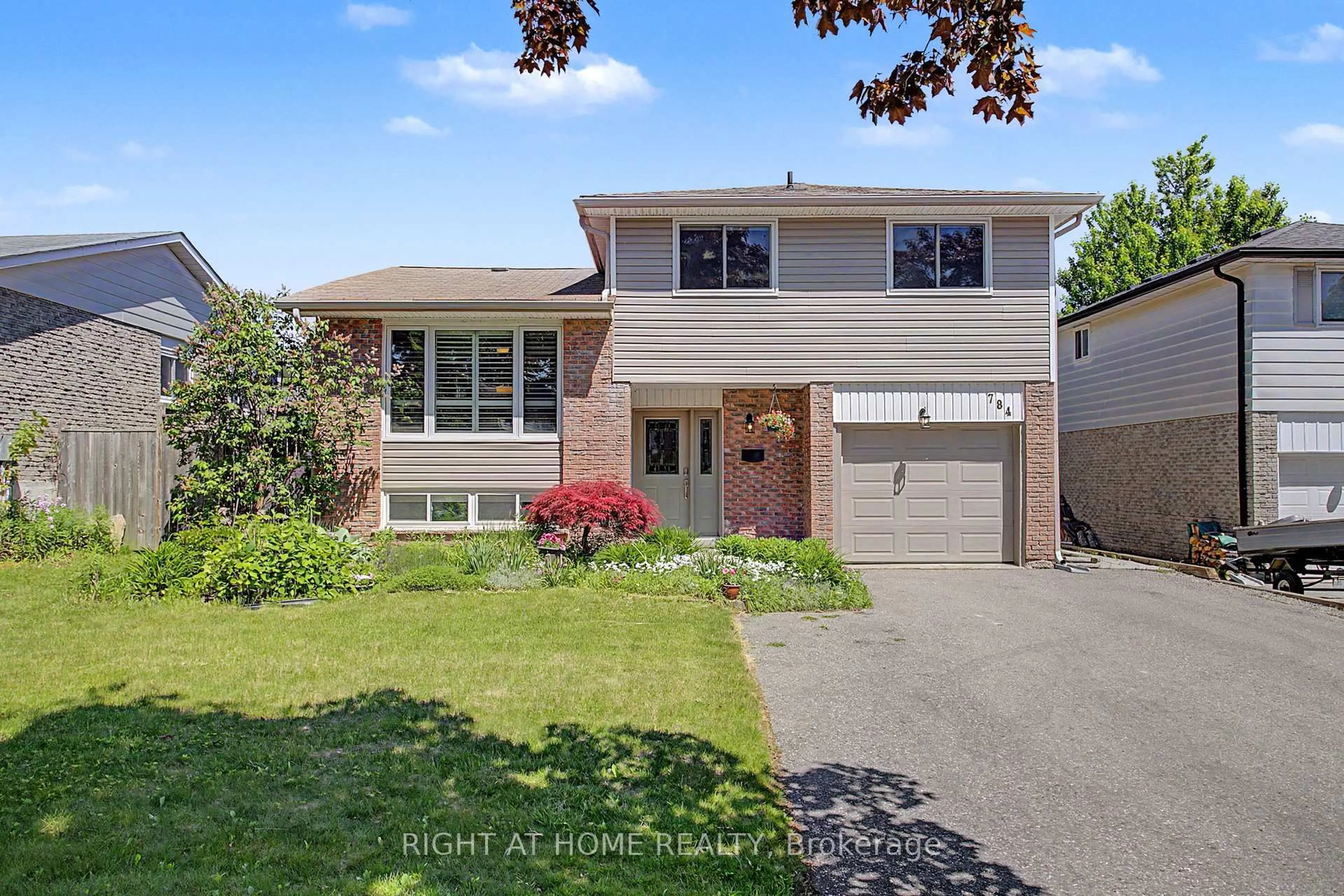 Home with brick exterior material, street for 784 Rodney Crt, Oshawa Ontario L1G 6V7