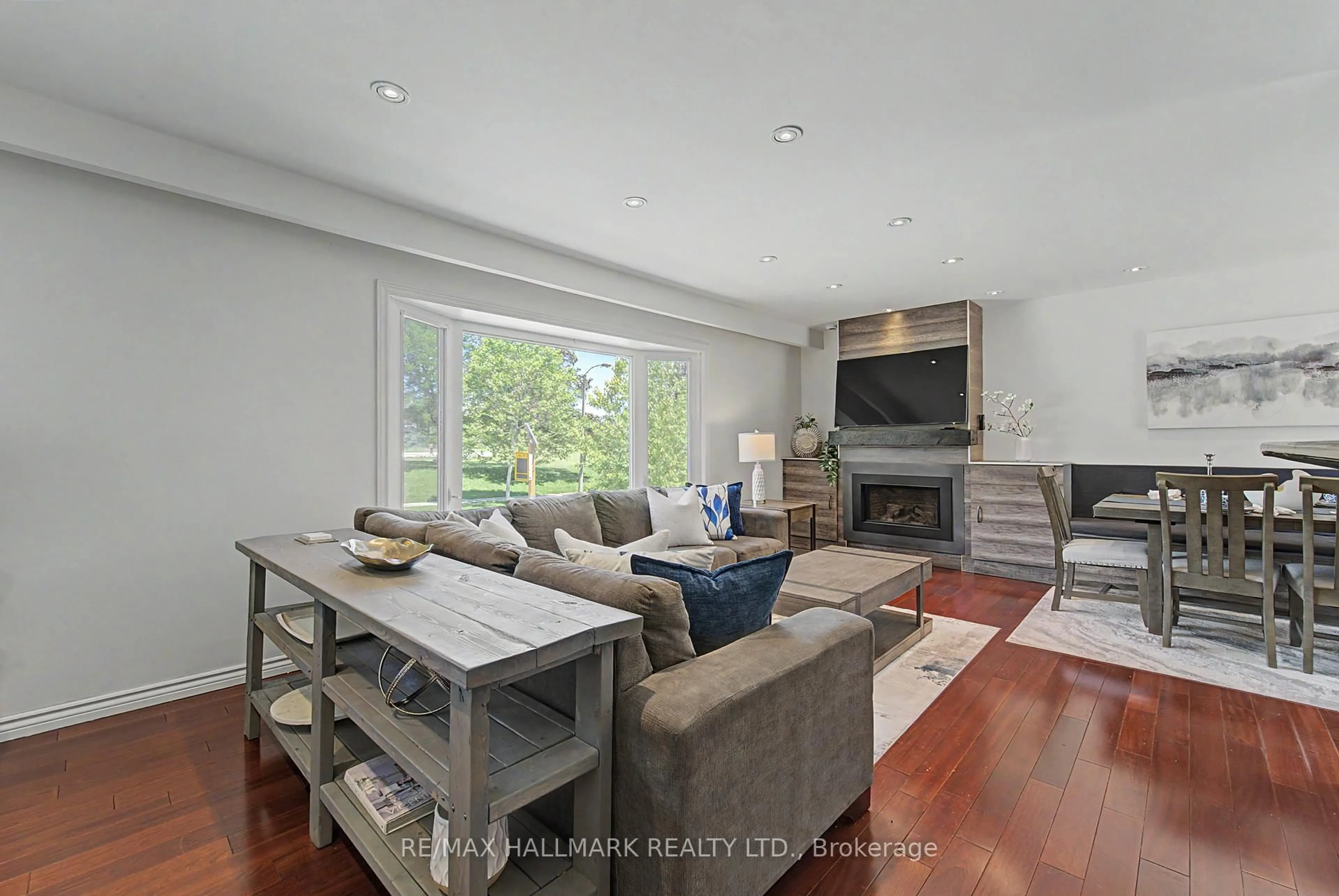 Living room with furniture, unknown for 78 Charlottetown Blvd, Toronto Ontario M1C 2C6