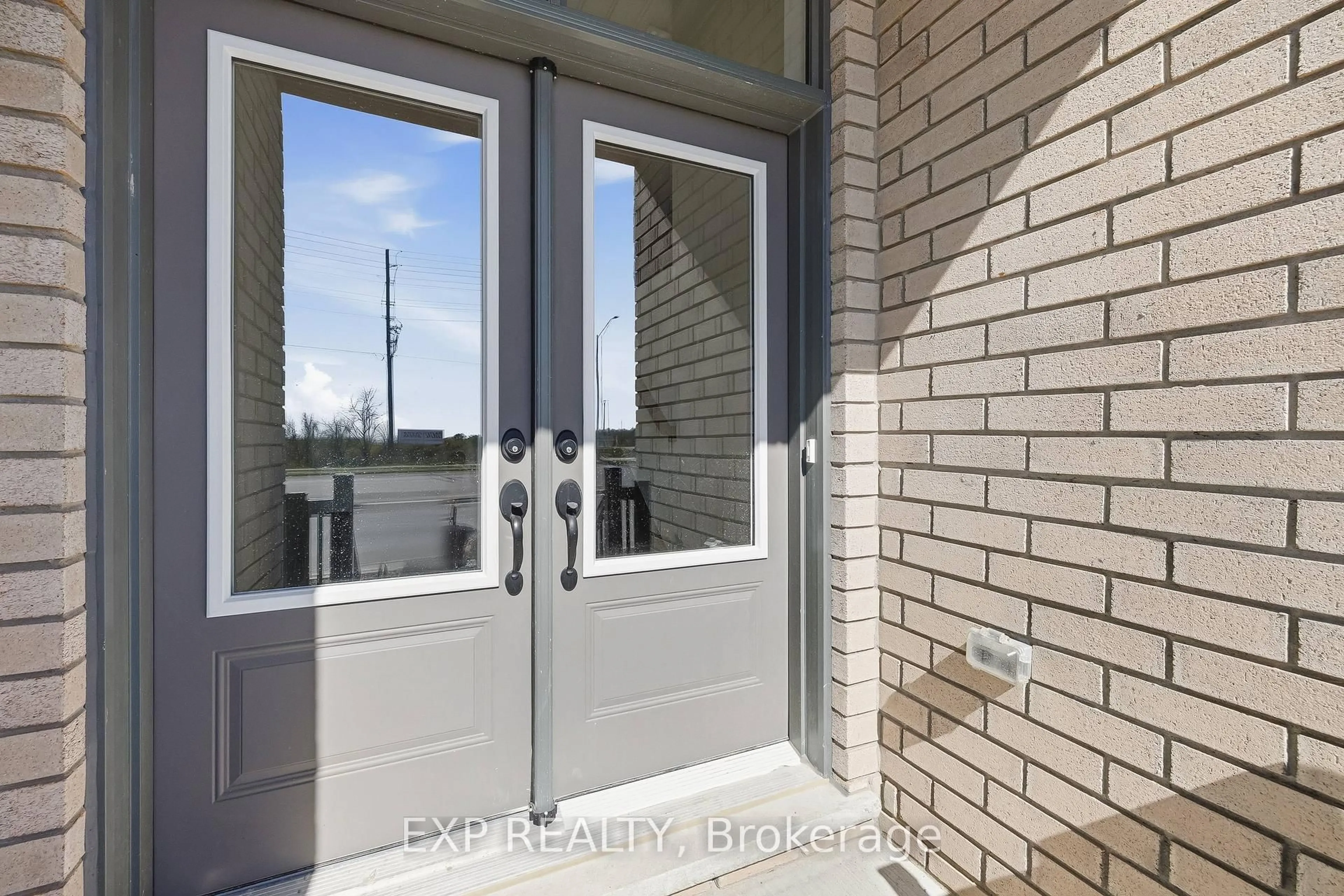 Indoor entryway for 2964 Peter Matthews Dr, Pickering Ontario L1X 0R7