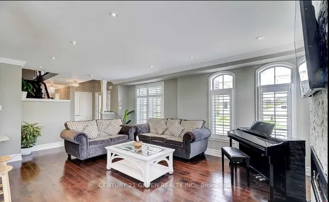 25 Holroyd St, Ajax 3