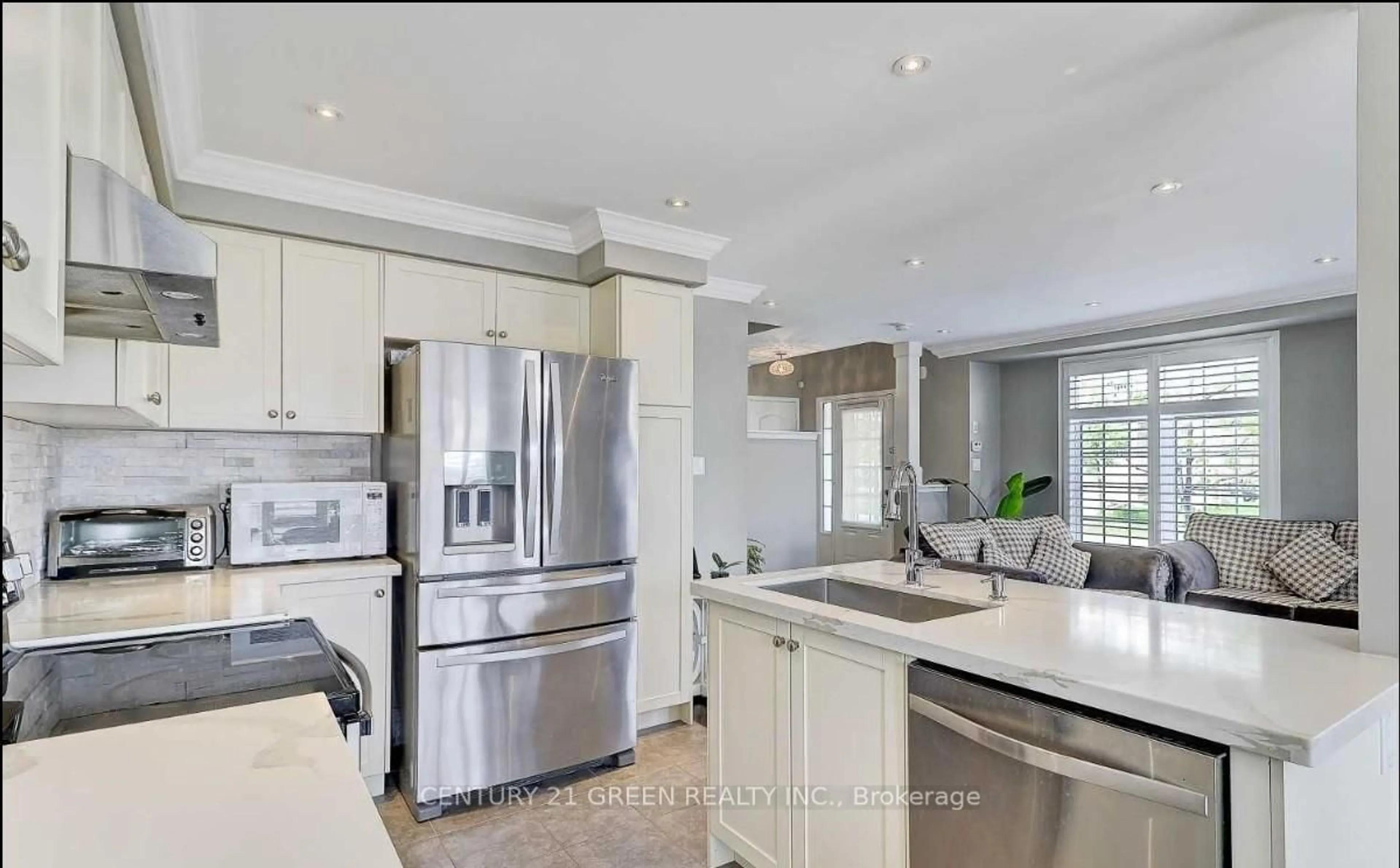 Open concept kitchen, ceramic/tile floor for 25 Holroyd St, Ajax Ontario L1Z 1P6