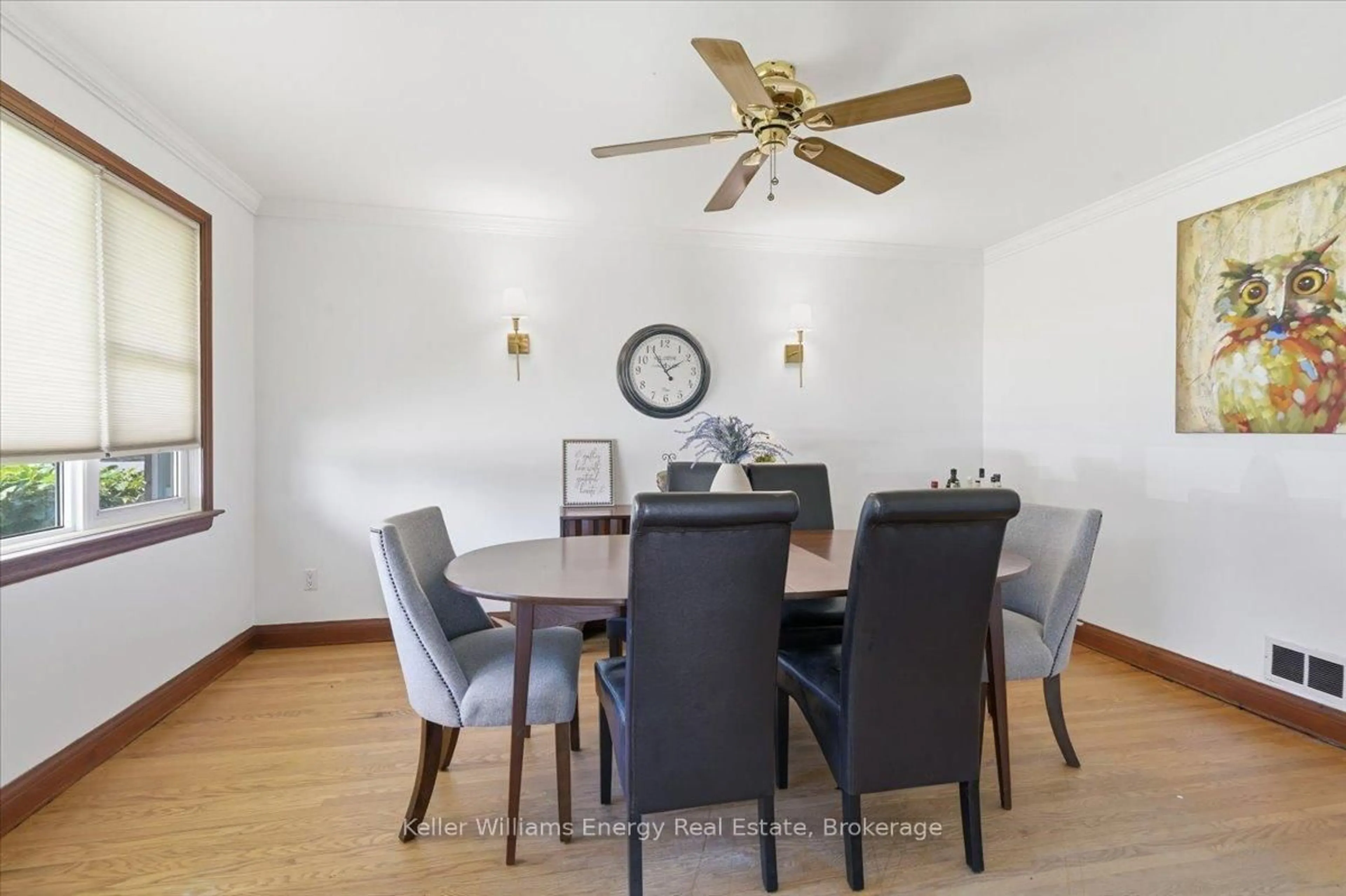Dining room, wood/laminate floor for 125 Wilson Rd, Oshawa Ontario L1H 6B9
