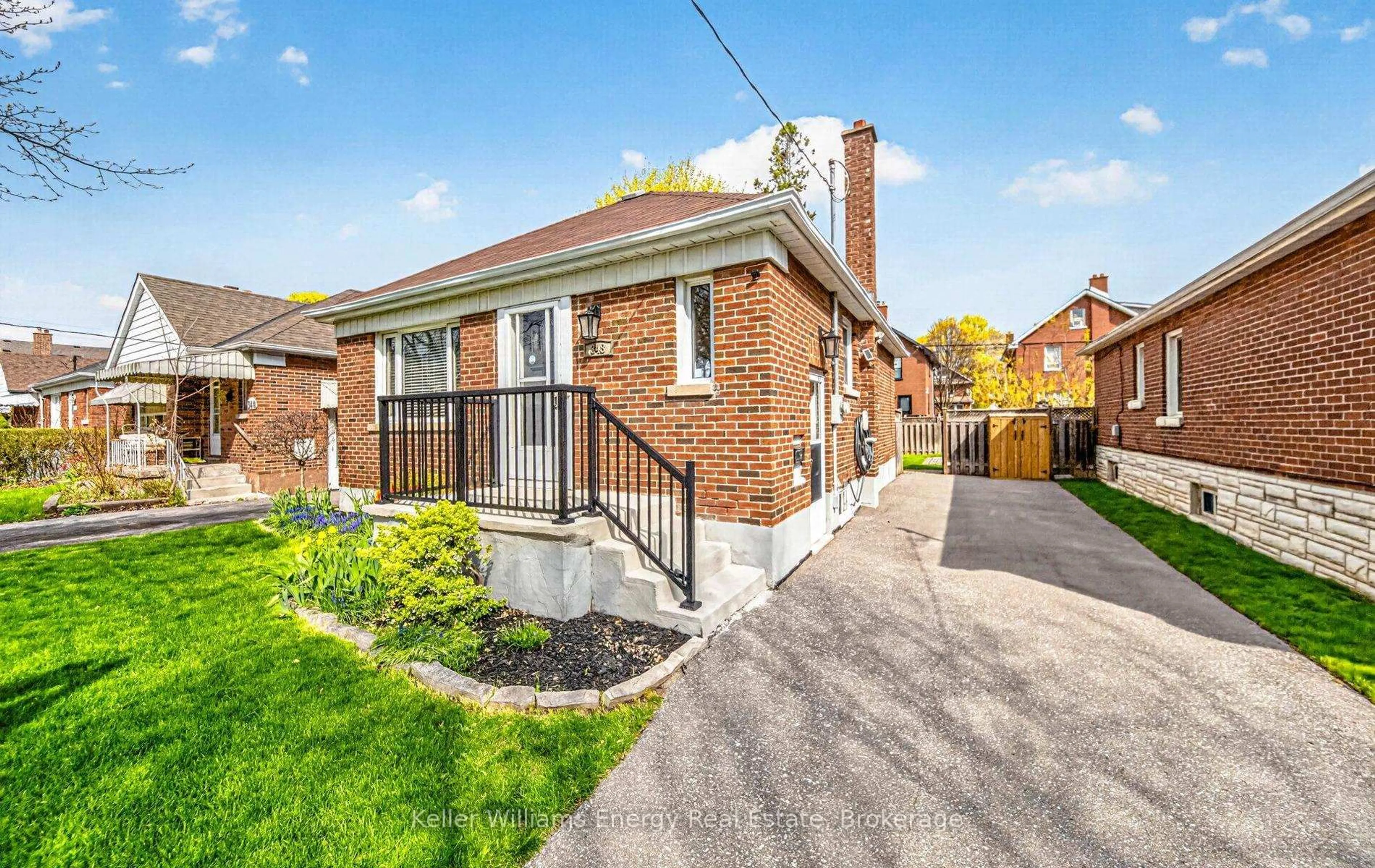 Home with brick exterior material, street for 348 Bruce St, Oshawa Ontario L1H 1R7