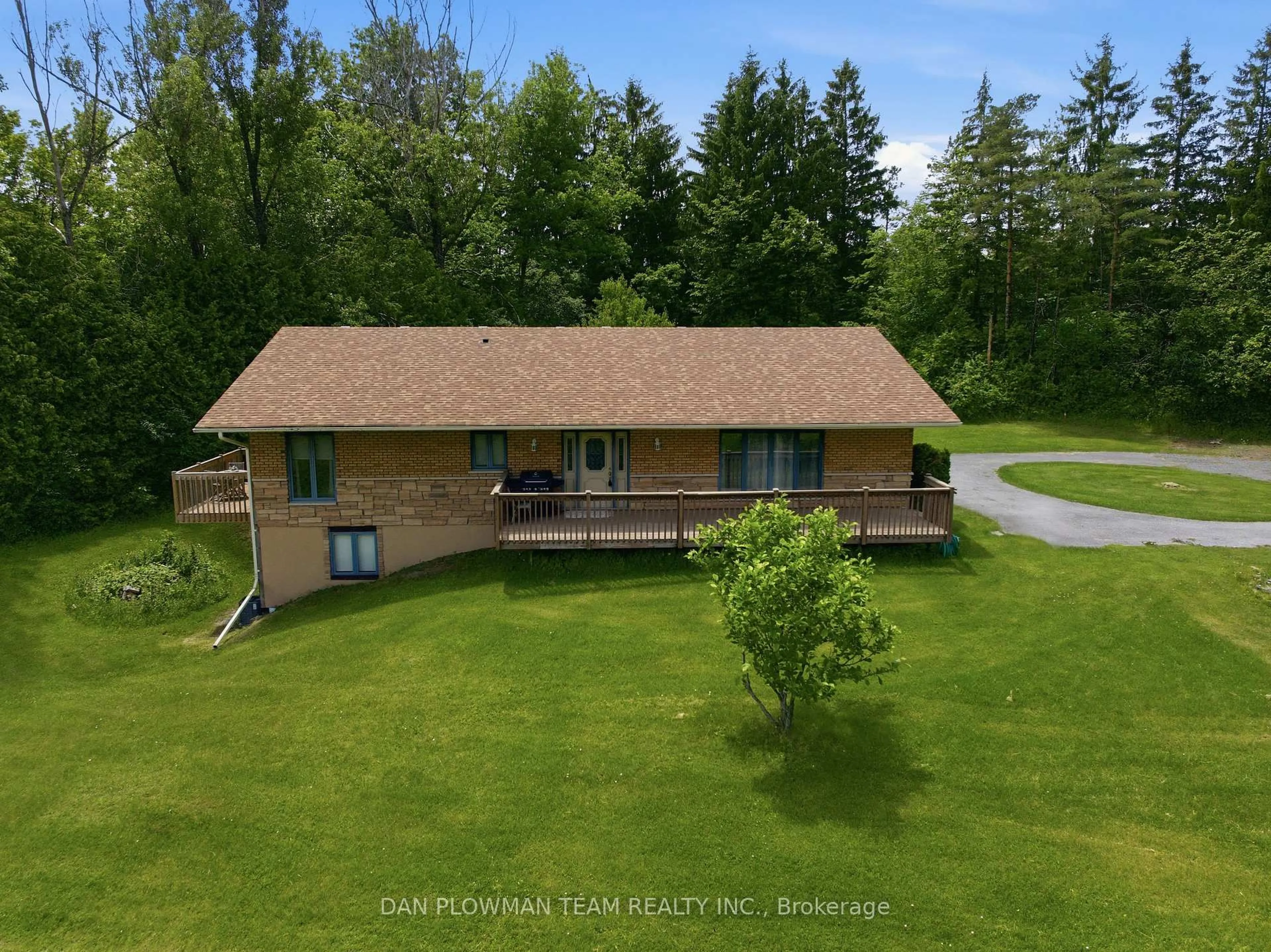 A pic from outside/outdoor area/front of a property/back of a property/a pic from drone, water/lake/river/ocean view for 9640 Dagmar Rd, Whitby Ontario L0B 1A0