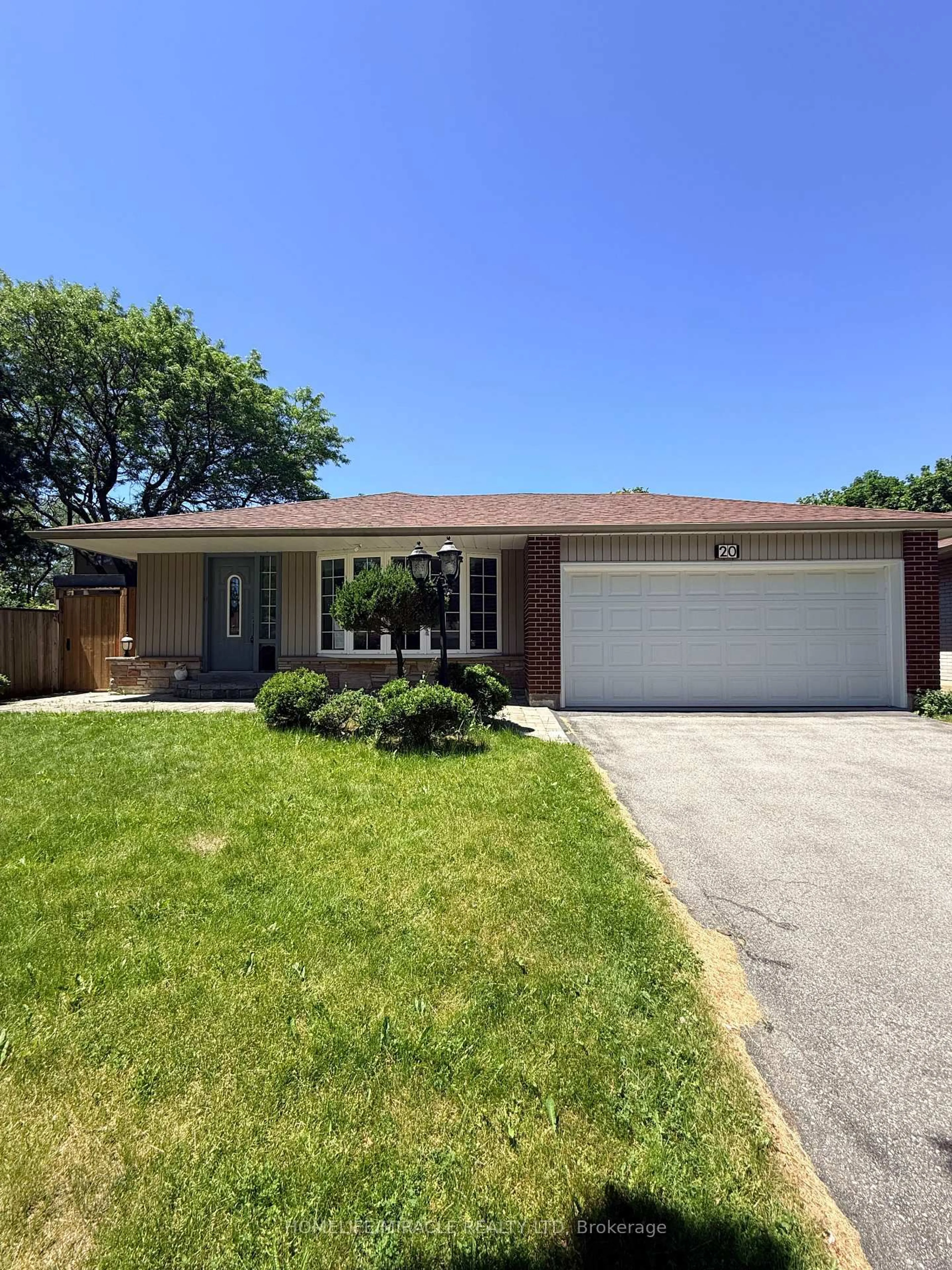 Home with brick exterior material, street for 20 King Louis Cres, Toronto Ontario M1T 2W8