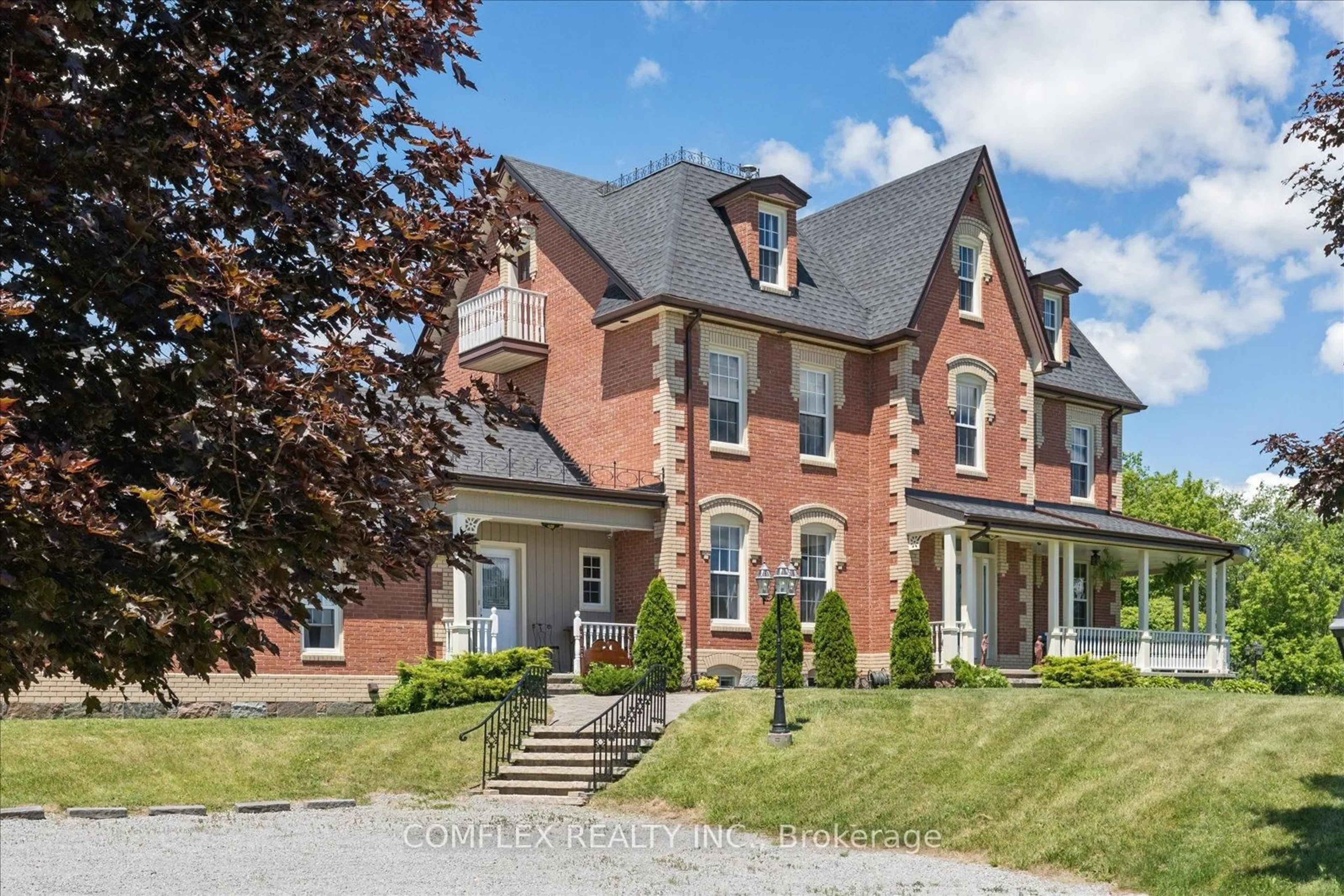 Home with brick exterior material, street for 1150 Raglan Rd, Oshawa Ontario L1H 7K4