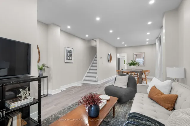 898 Greenwood Ave, Toronto 5