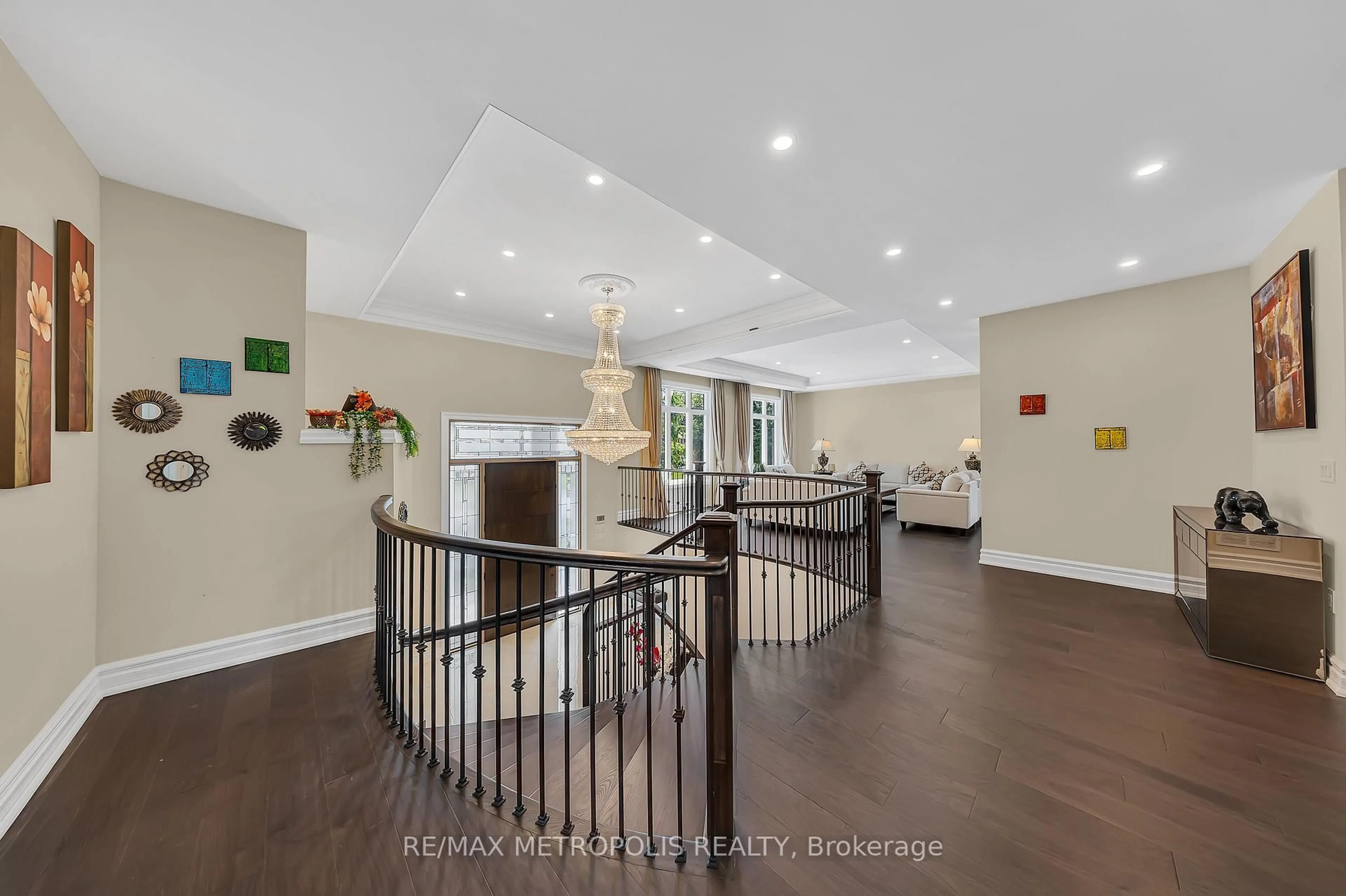 Indoor foyer for 20 Nobert Rd, Toronto Ontario M1T 1C1