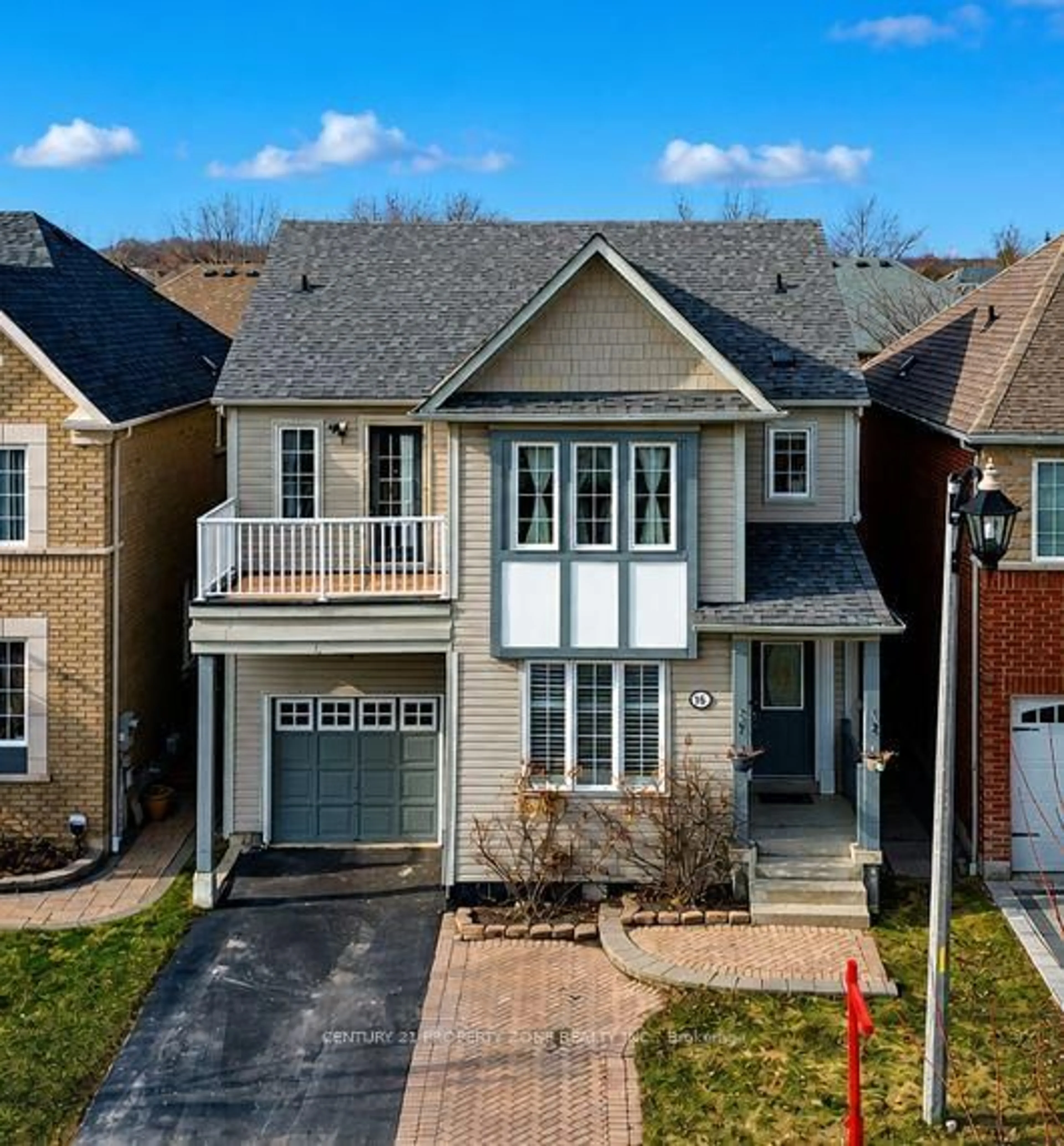 A pic from outside/outdoor area/front of a property/back of a property/a pic from drone, street for 16 Armitage Cres, Ajax Ontario L1T 4G6