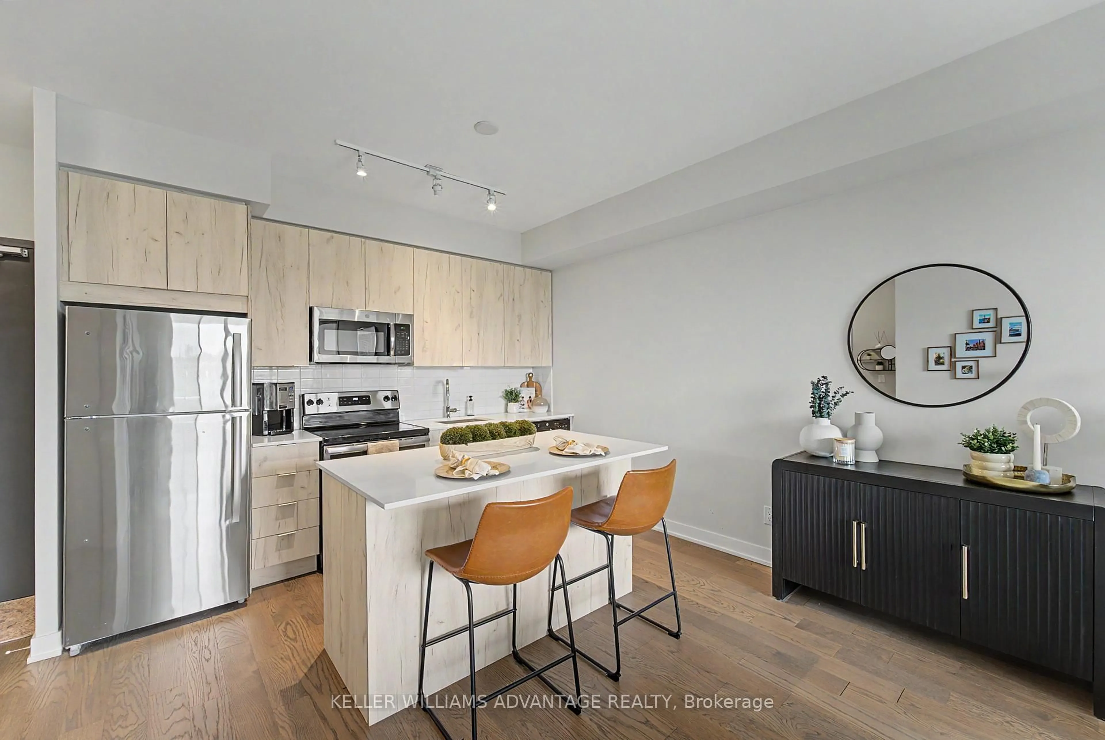 Open concept kitchen, unknown for 1350 Kingston Rd #507, Toronto Ontario M1N 1P7