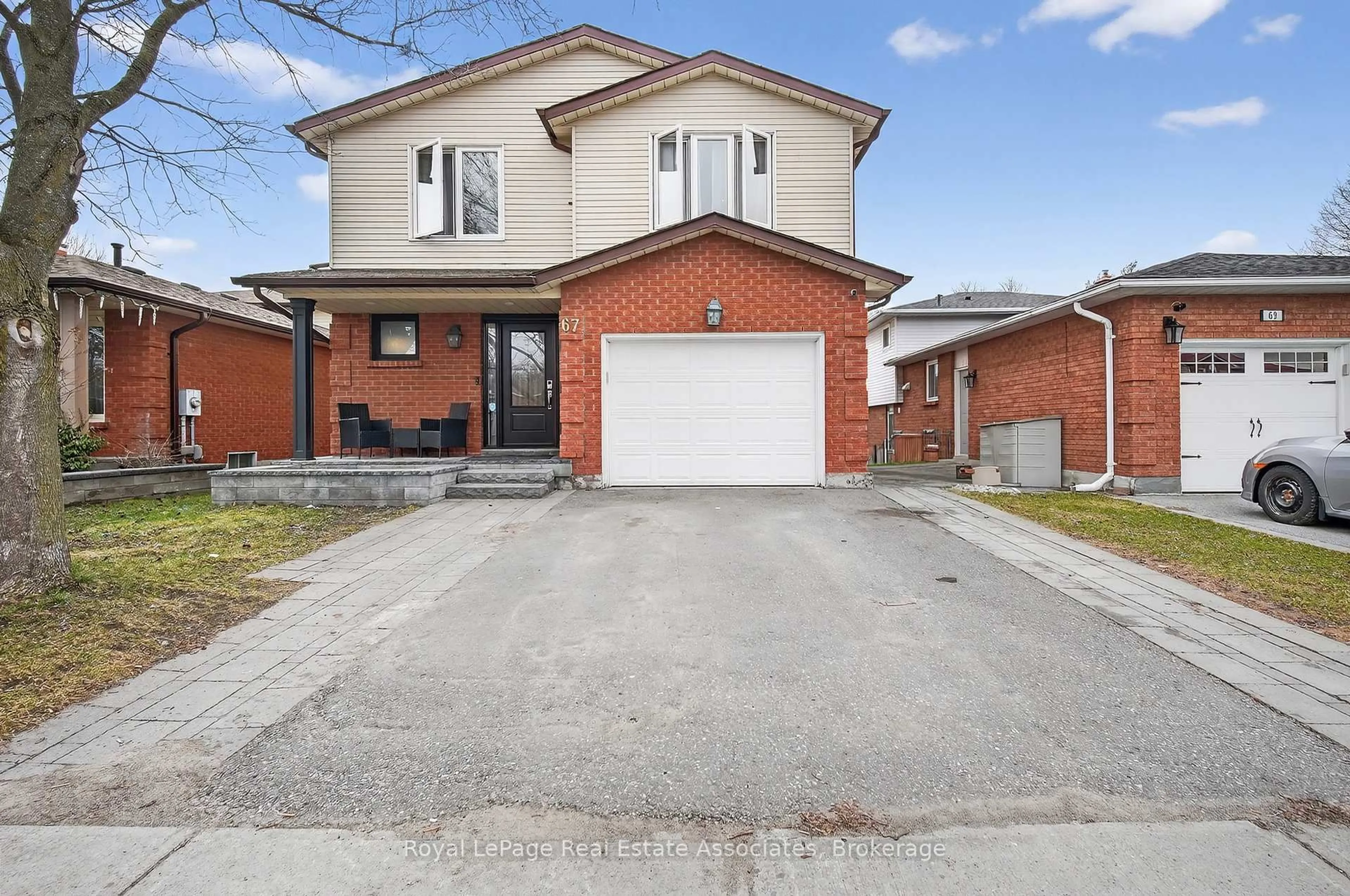 Home with brick exterior material, street for 67 Beechnut Cres, Clarington Ontario L1E 1Y4