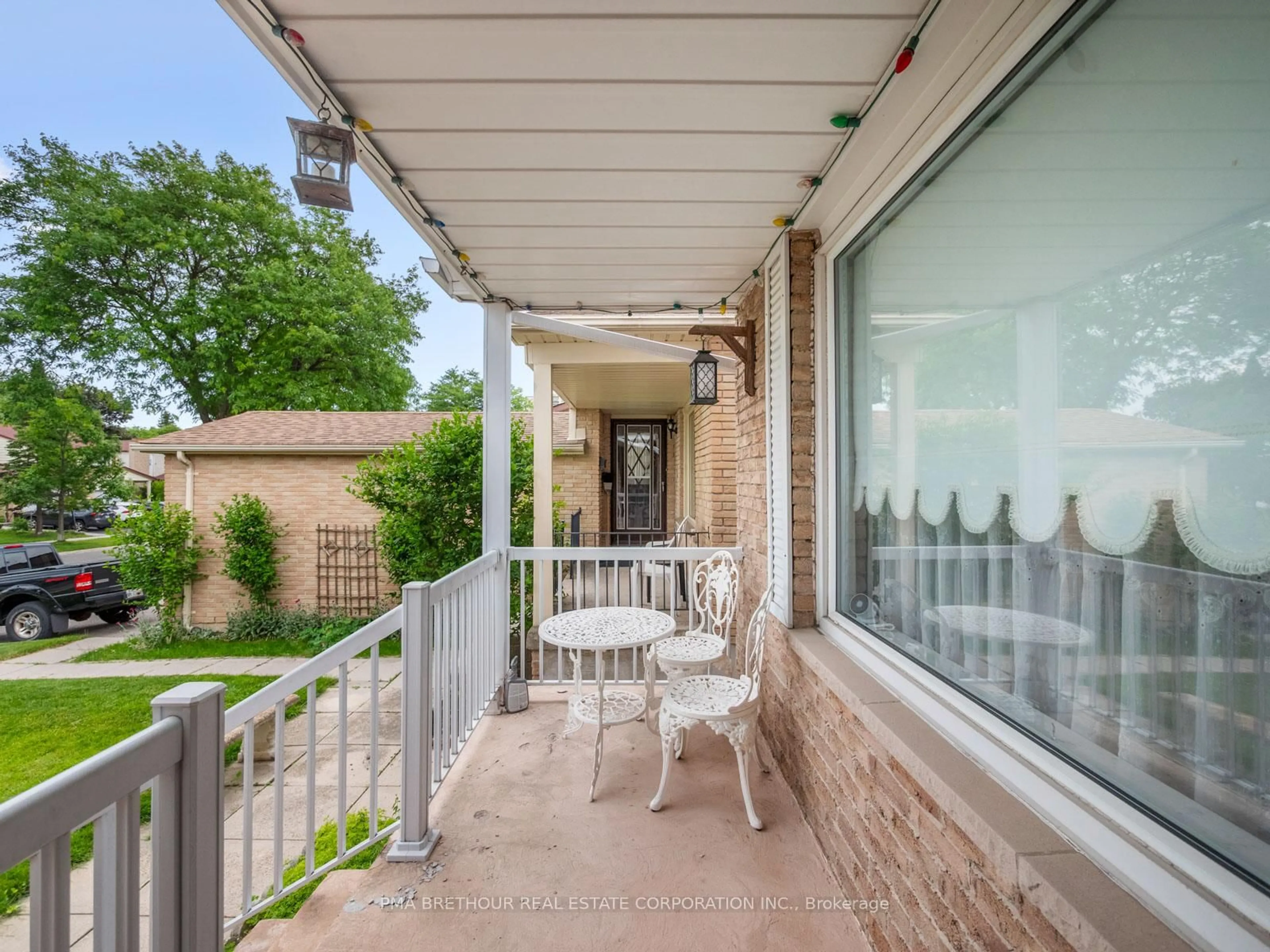 Patio, street for 40 Greenwich Sq, Toronto Ontario M1J 3L1
