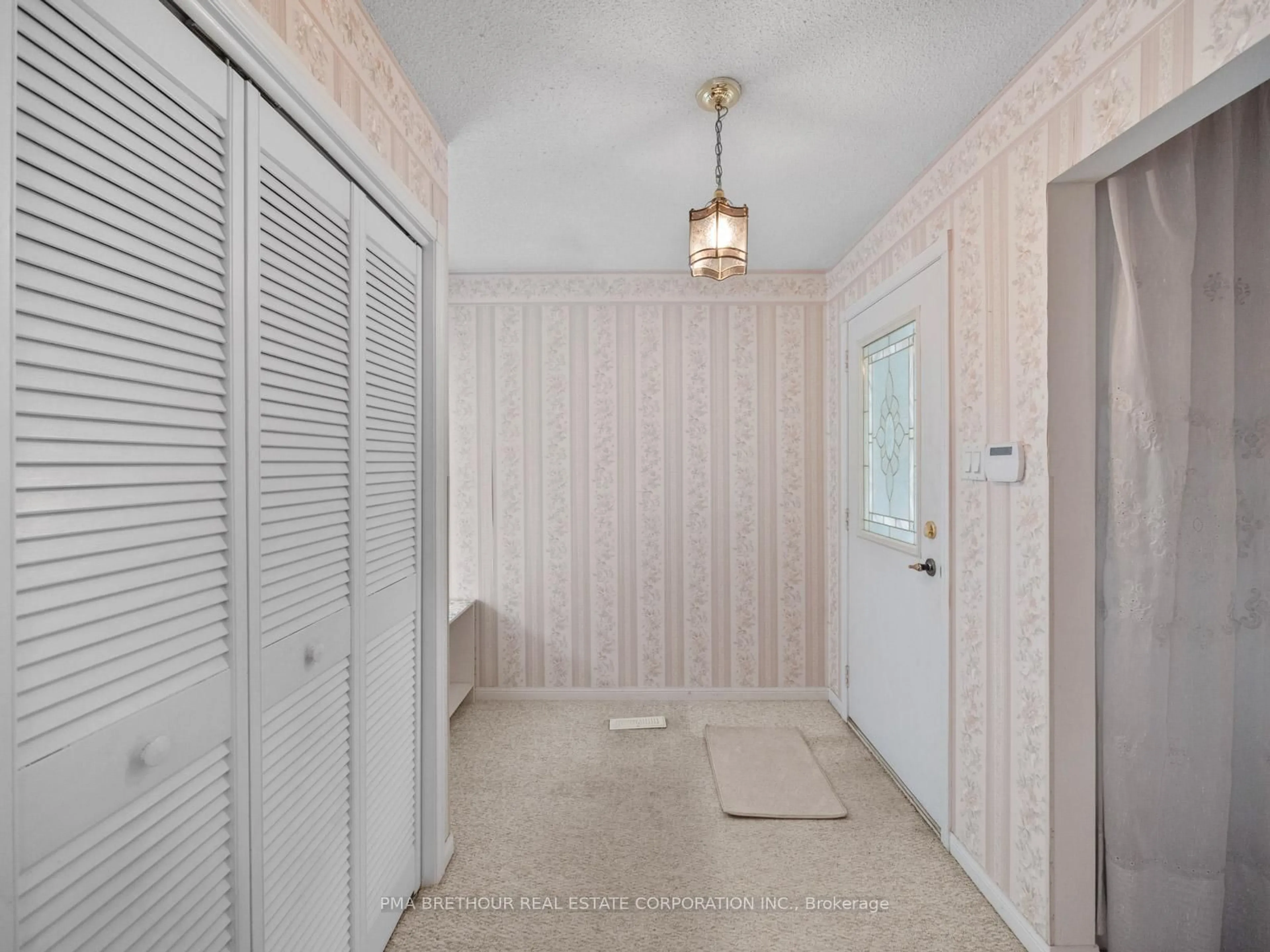 Indoor entryway for 40 Greenwich Sq, Toronto Ontario M1J 3L1