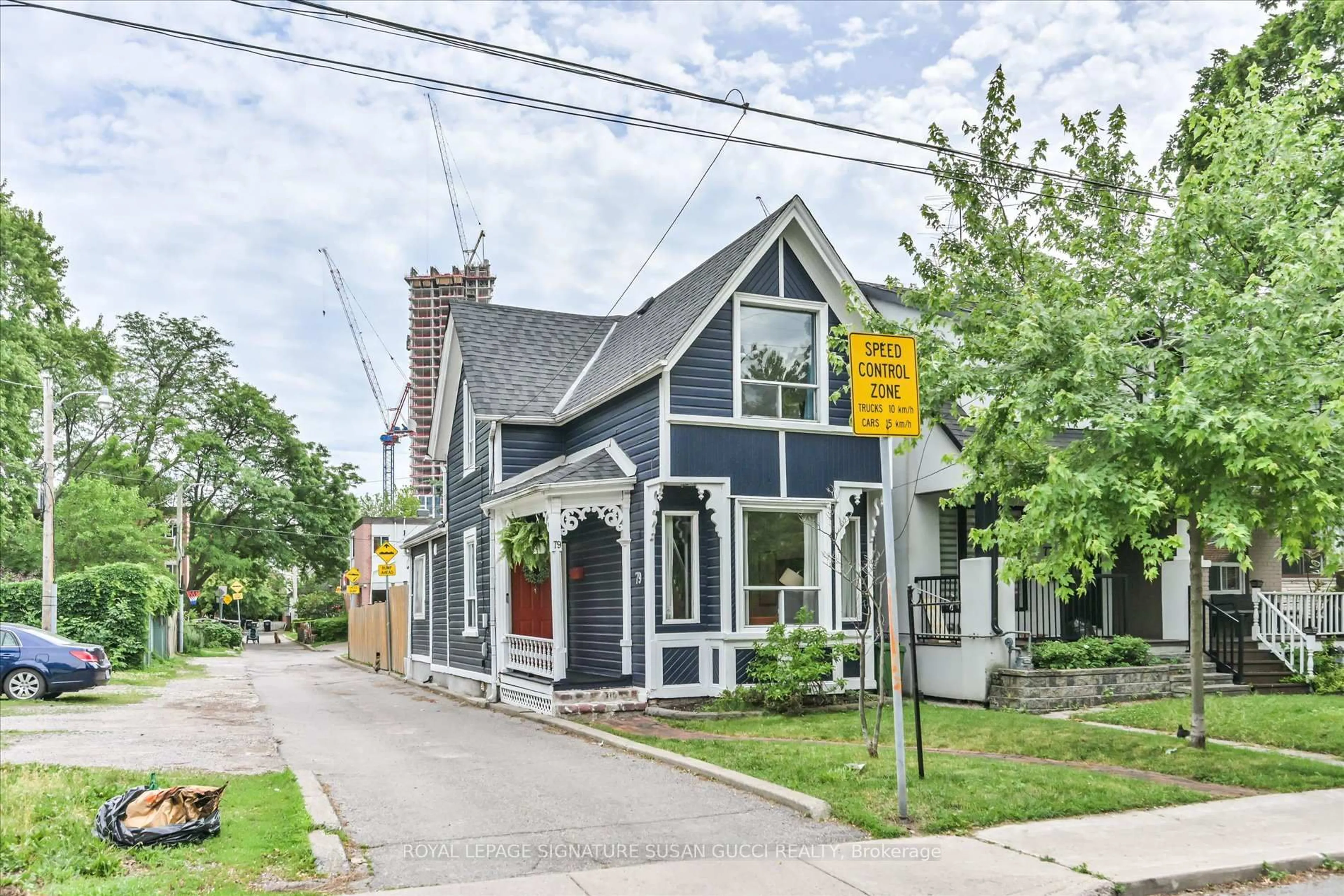 Unknown for 79 Balfour Ave, Toronto Ontario M4C 1T4