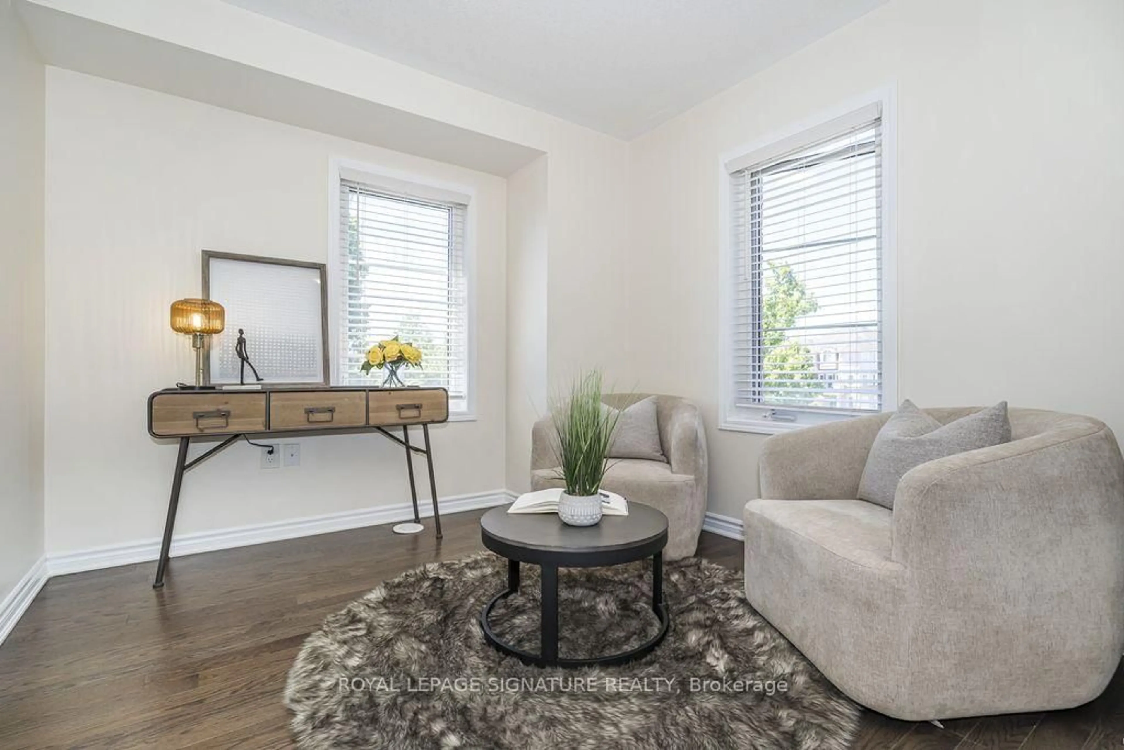Living room with furniture, unknown for 52 Deans Dr, Toronto Ontario M1L 0J4