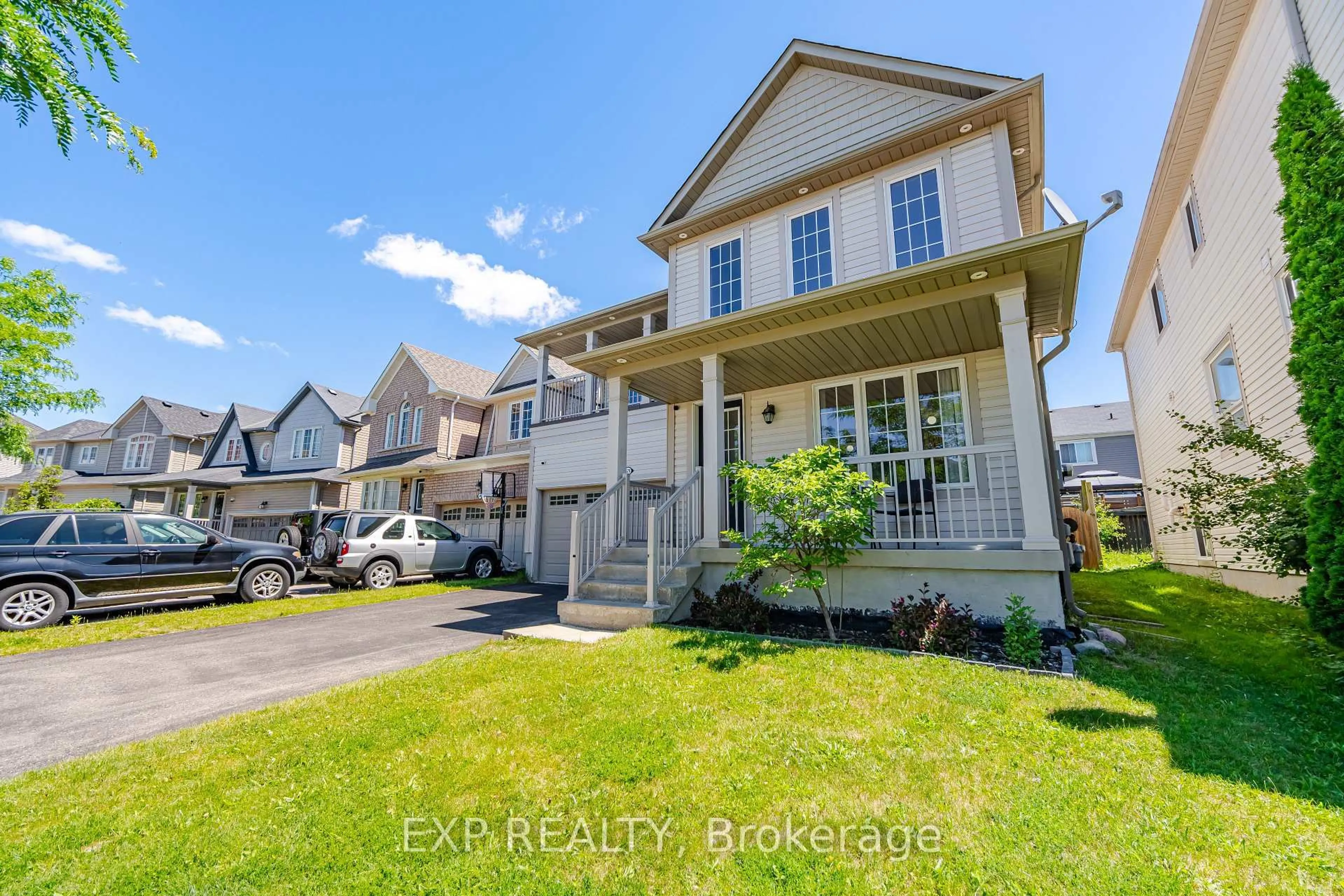 A pic from outside/outdoor area/front of a property/back of a property/a pic from drone, street for 579 Shaftsbury St, Oshawa Ontario L1K 2V8