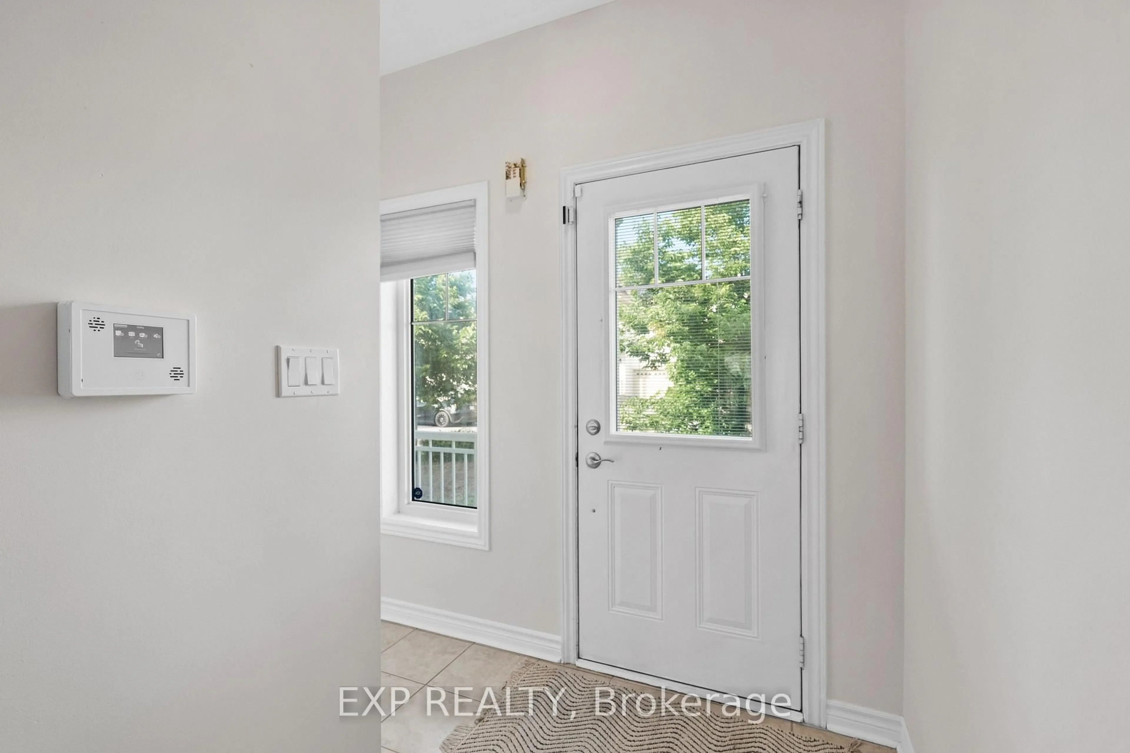 Indoor entryway for 12 Mantz Cres, Whitby Ontario L1R 0L3