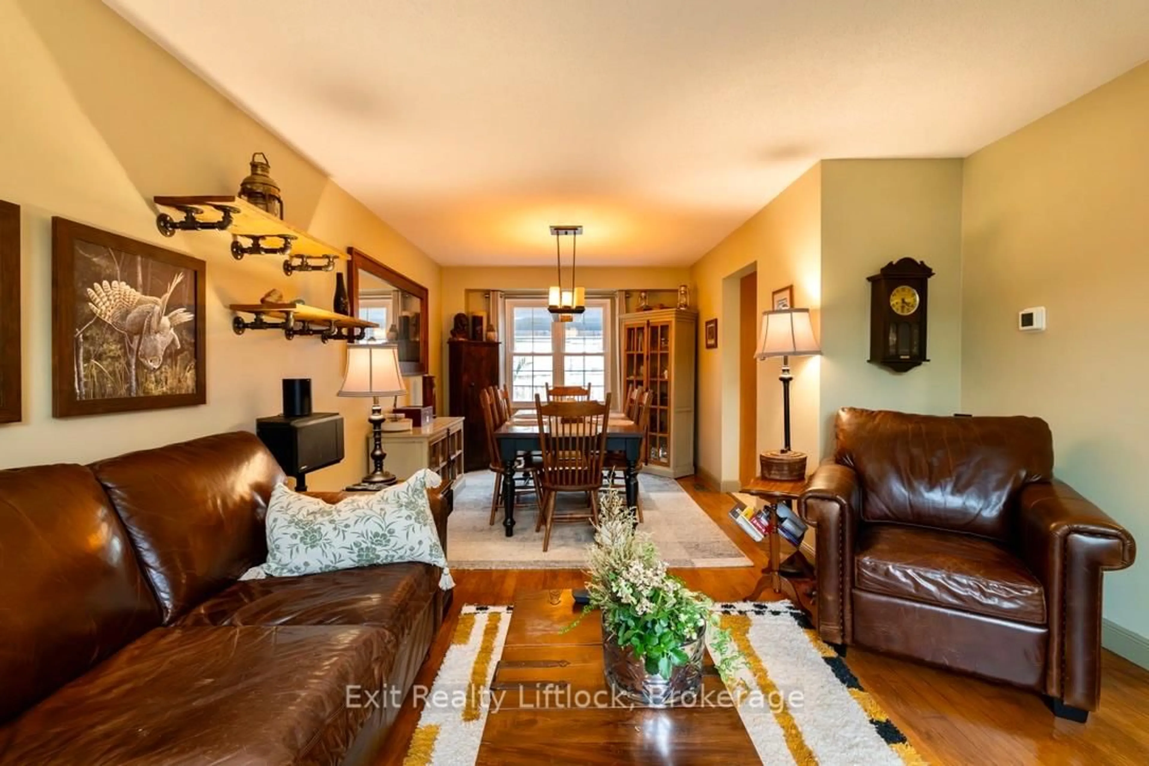 Living room with furniture, unknown for 84 Hillhurst Cres, Clarington Ontario L1E 2A3