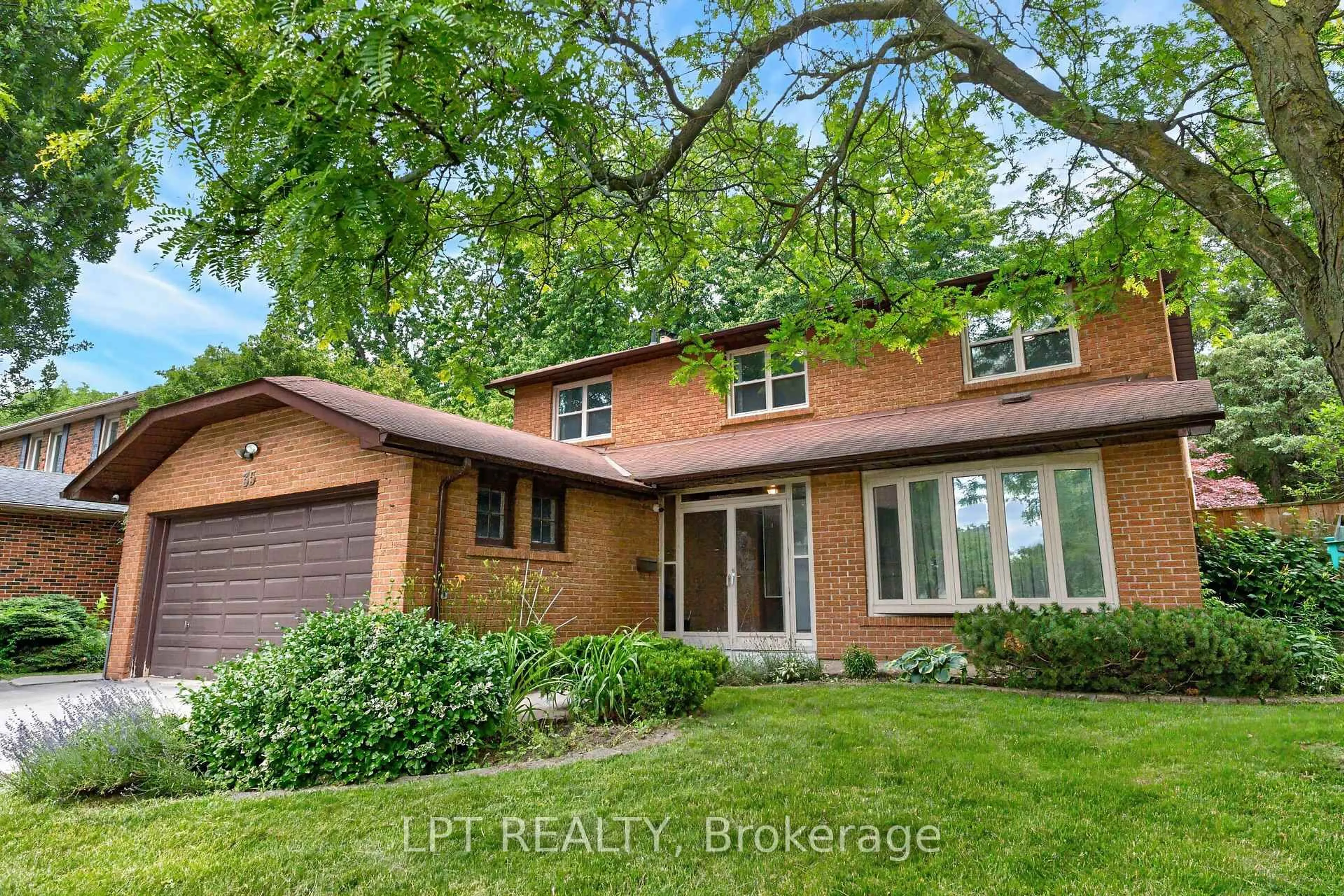 Home with brick exterior material, street for 35 Kilchurn Castle Dr, Toronto Ontario M1T 2W3
