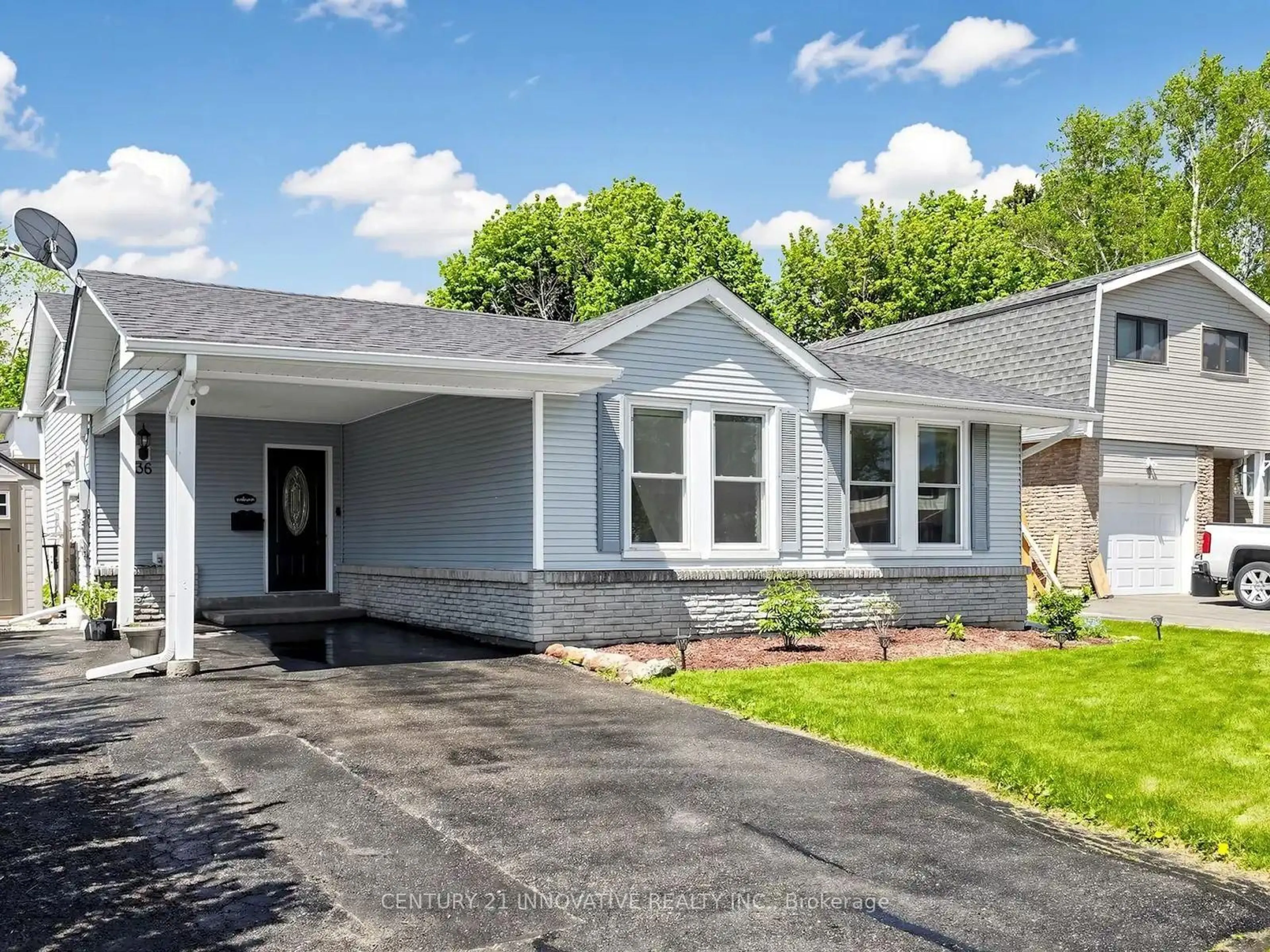 Home with vinyl exterior material, street for 36 Deerpark Cres, Clarington Ontario L1C 3M3