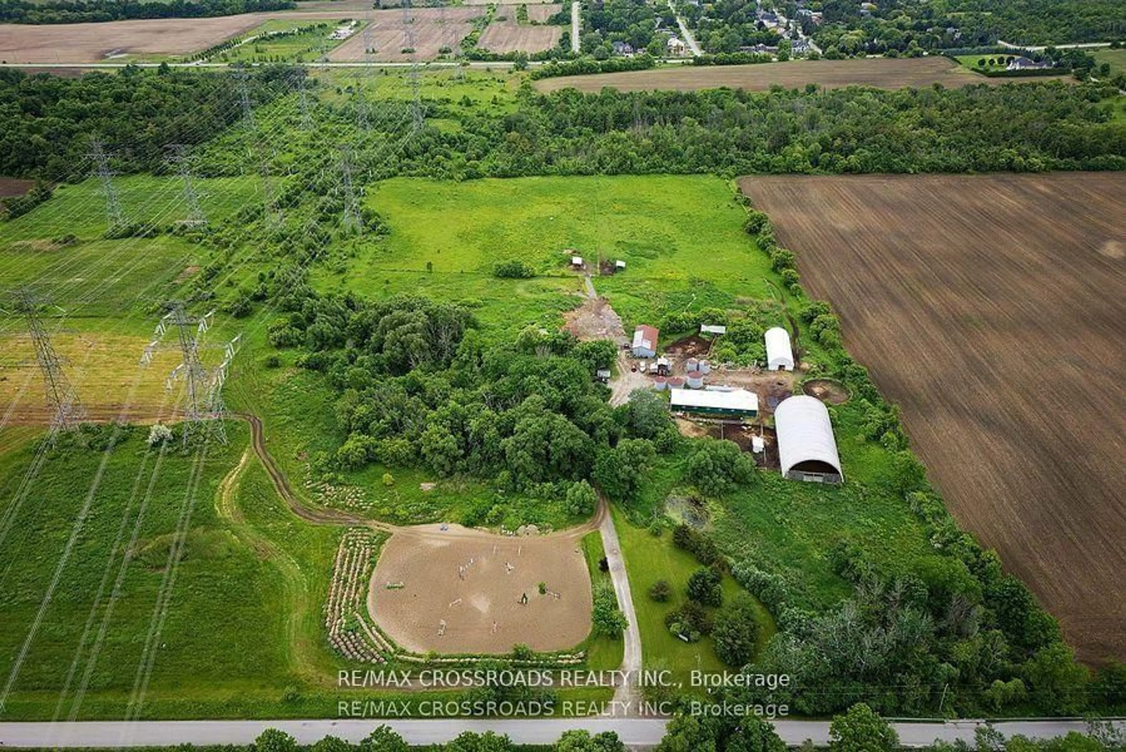 A pic from outside/outdoor area/front of a property/back of a property/a pic from drone, building for 2300 Rosebank Rd, Pickering Ontario L1X 2R5