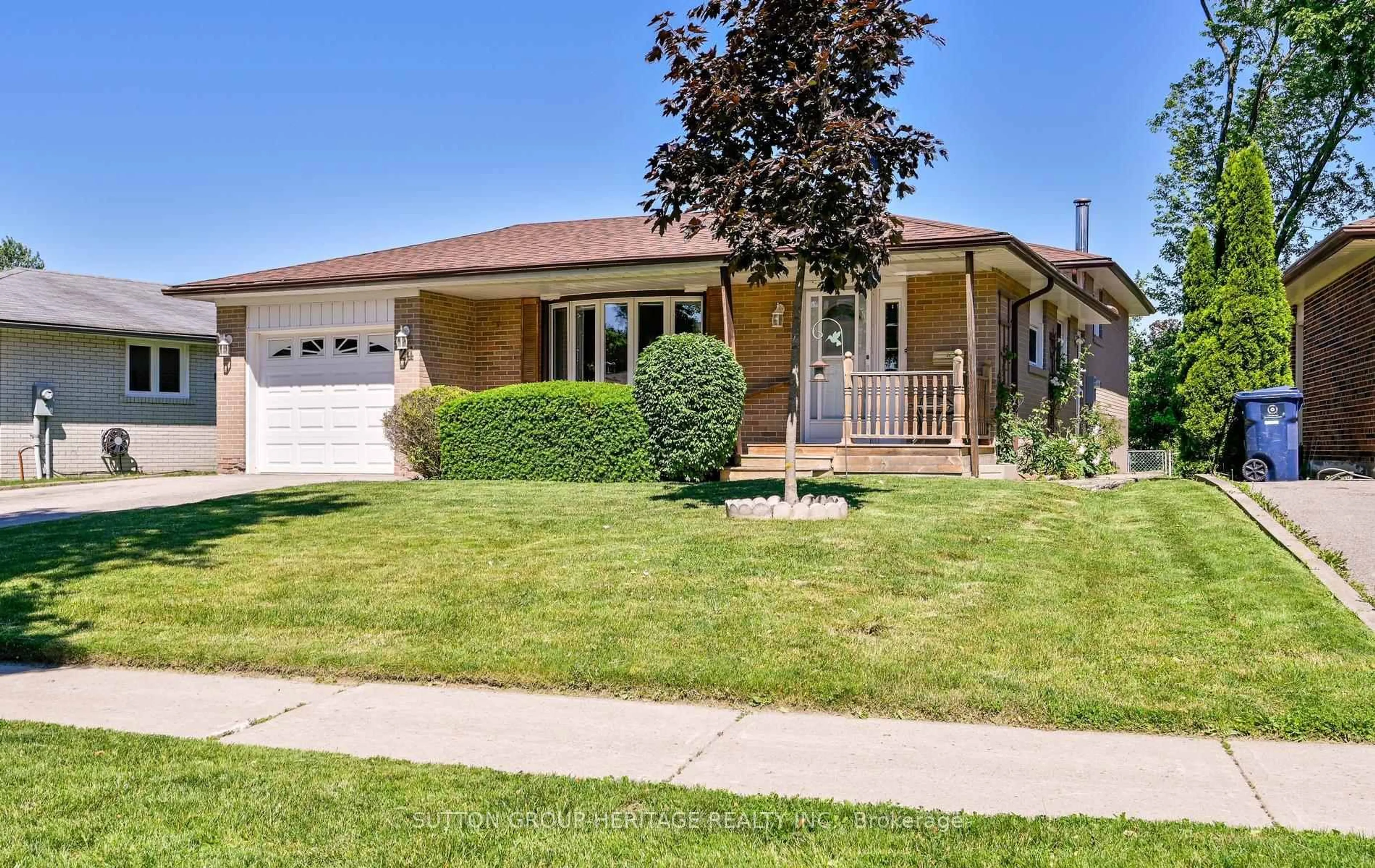 Home with brick exterior material, street for 24 Conference Blvd, Toronto Ontario M1C 2E3