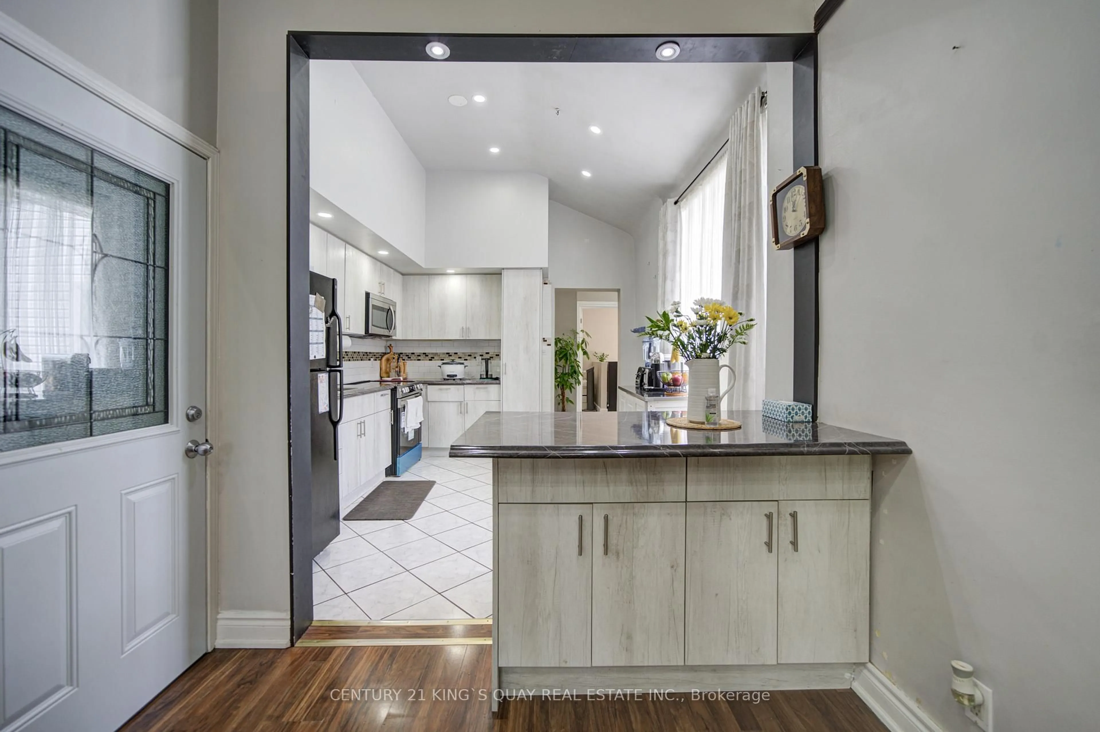 Contemporary kitchen, unknown for 18 Benhur Cres, Toronto Ontario M1H 1P3