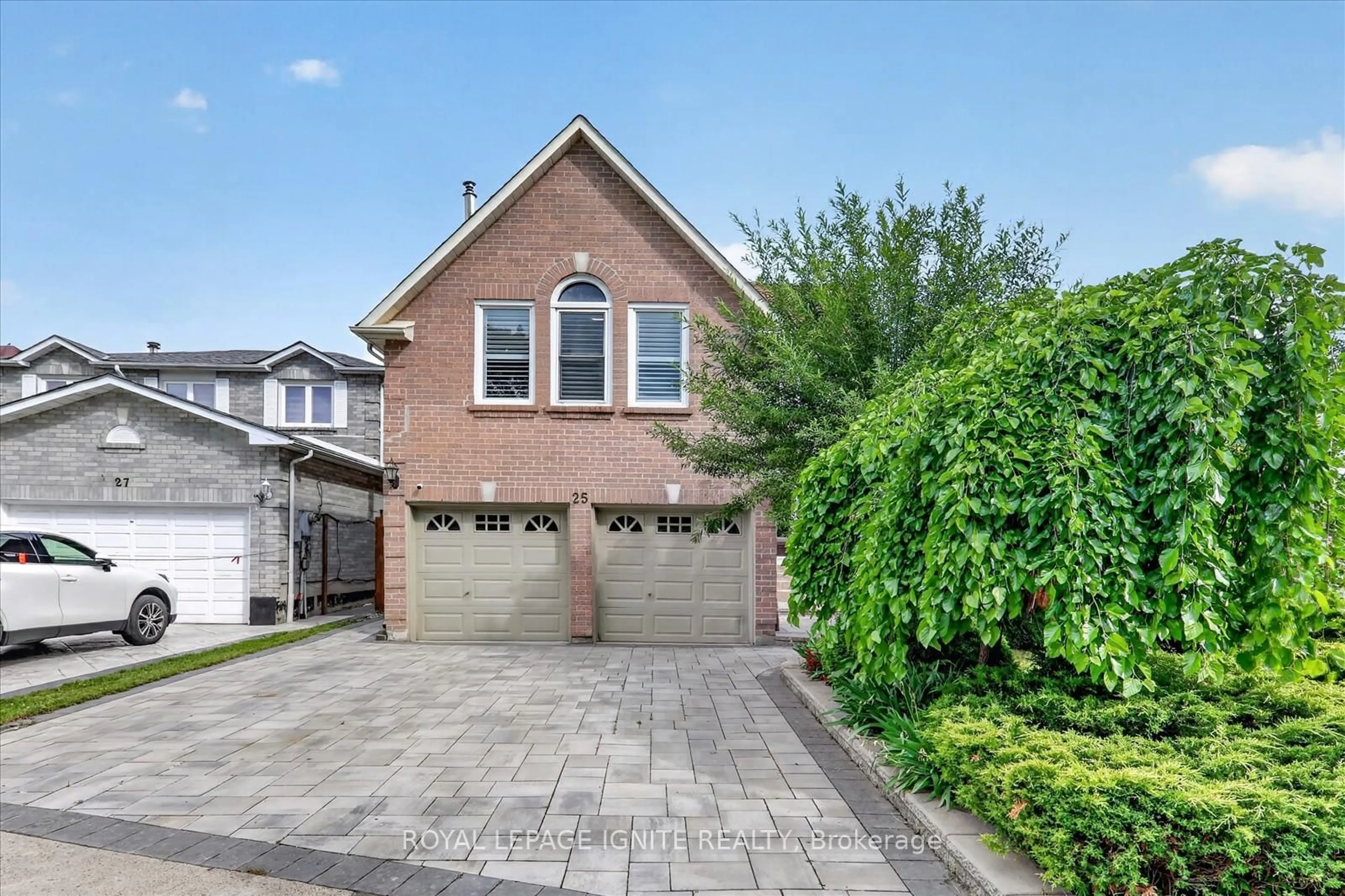 Home with brick exterior material, street for 25 Valley Centre Dr, Toronto Ontario M1X 1K9