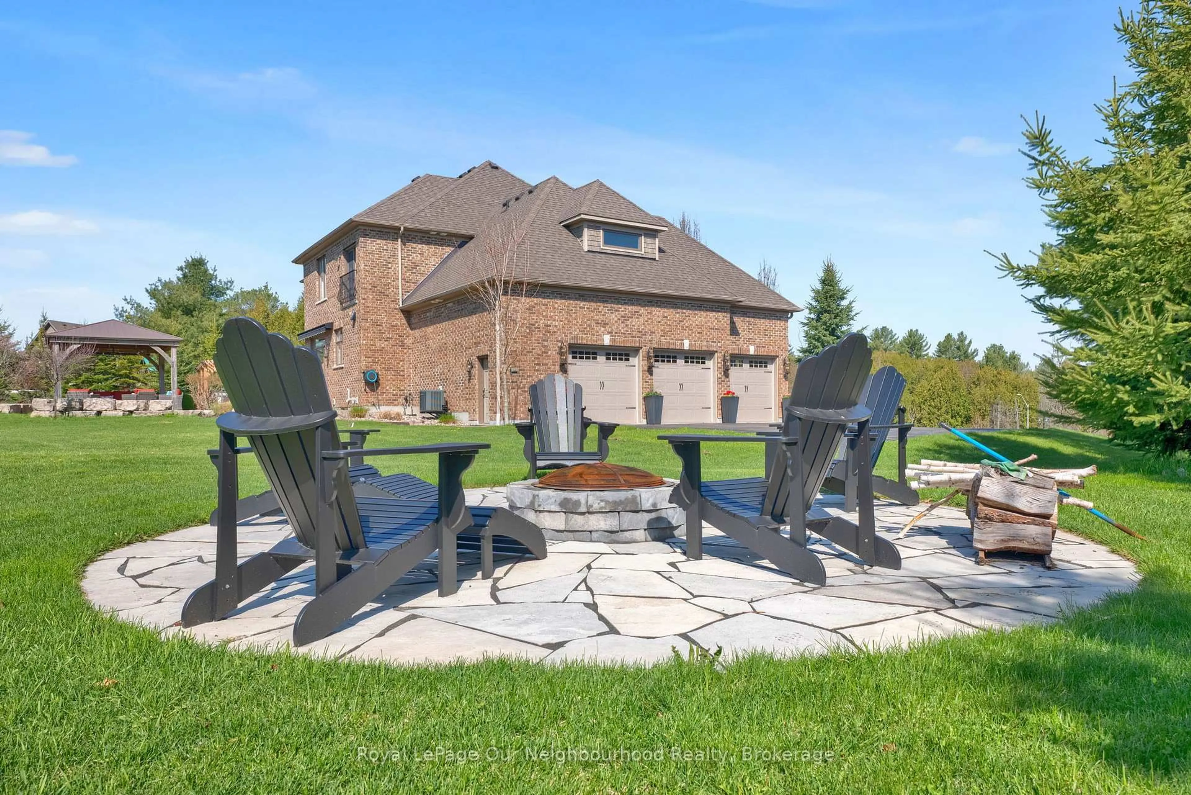 Patio, water/lake/river/ocean view for 9 POWERS Crt, Clarington Ontario L0B 1M0