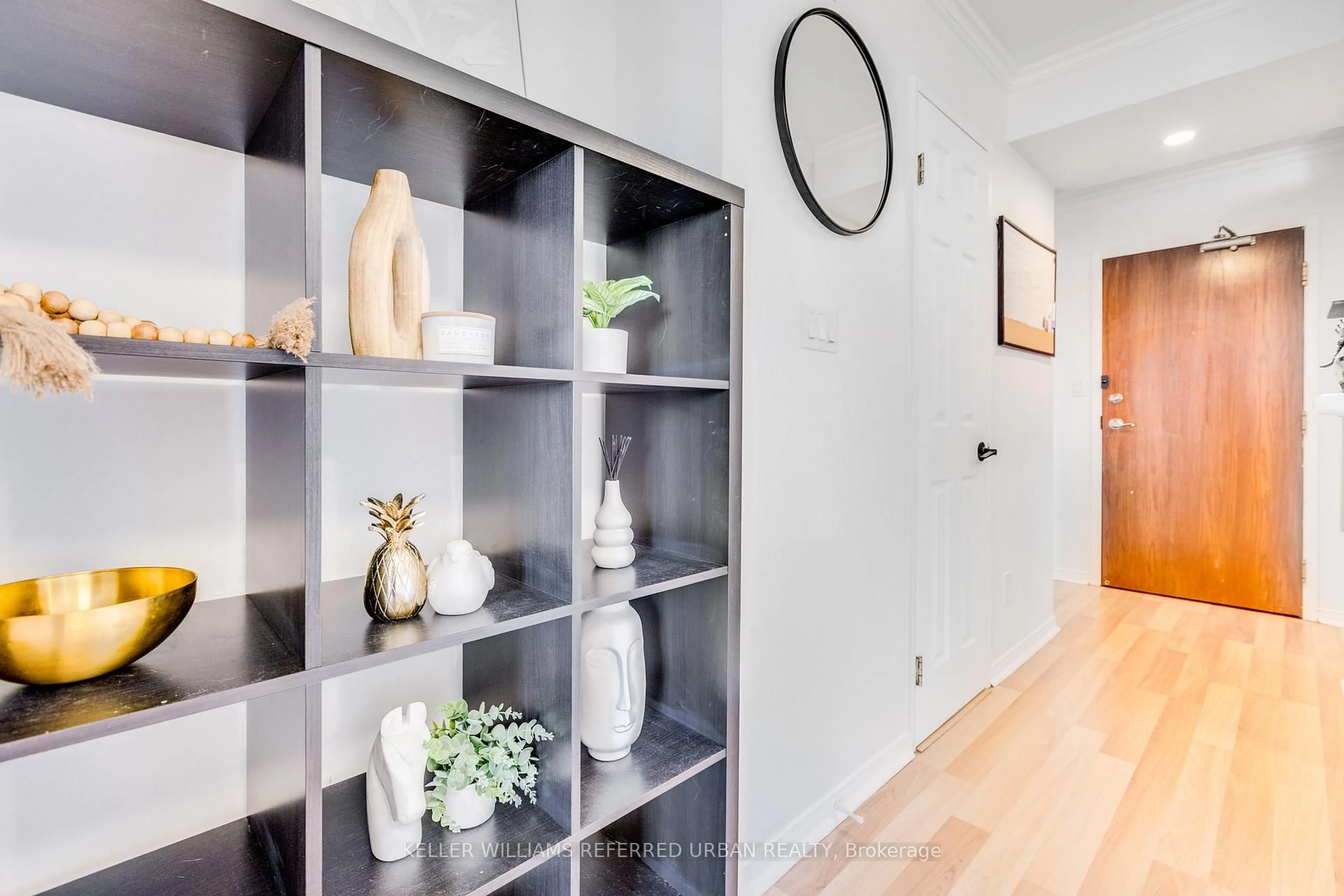 Indoor entryway for 1625 Pickering Pkwy #703, Pickering Ontario L1V 6Z6