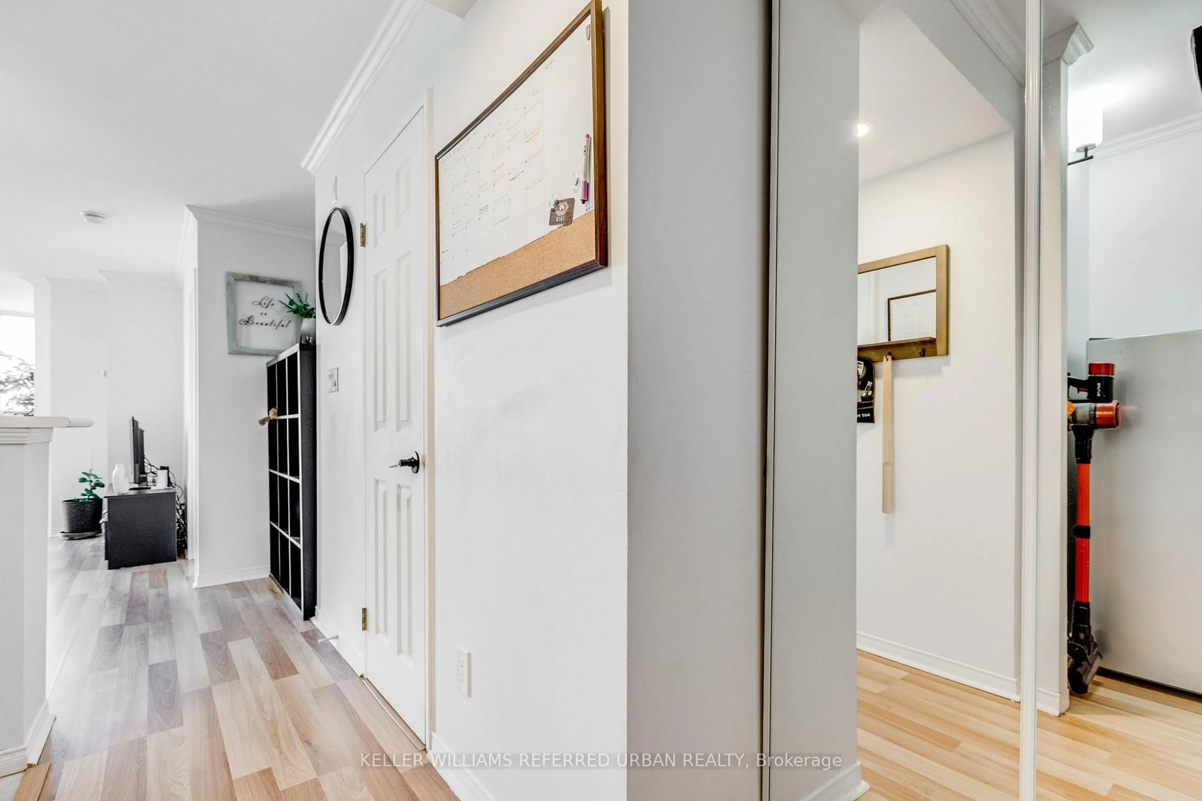Indoor entryway for 1625 Pickering Pkwy #703, Pickering Ontario L1V 6Z6