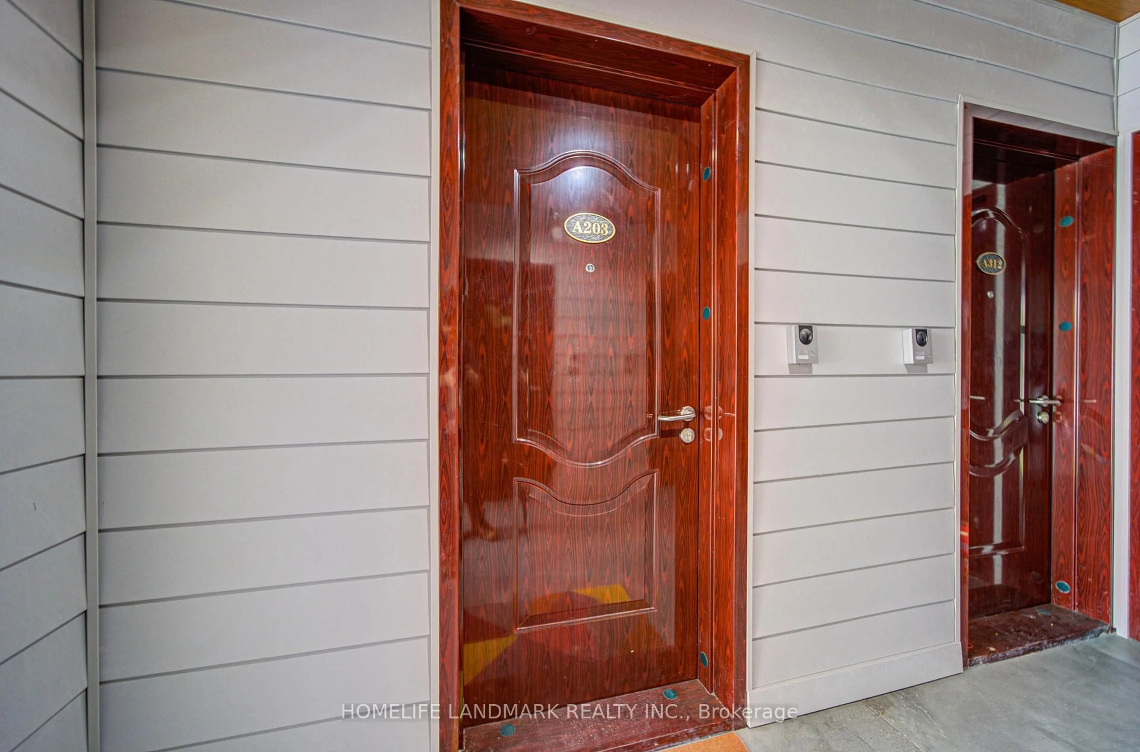 Indoor entryway for 3453 Victoria Park Ave #A203, Toronto Ontario M1W 0A9