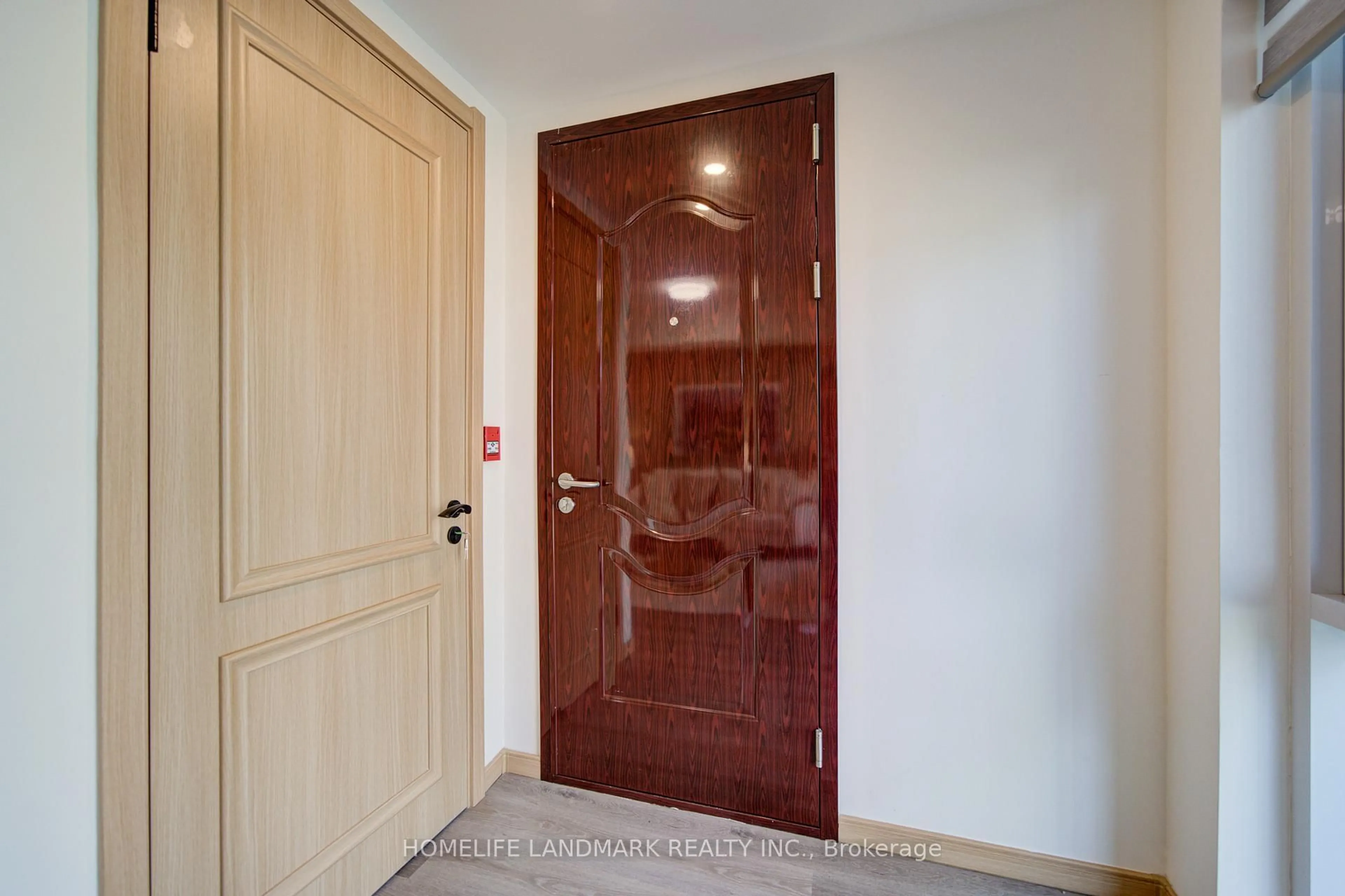 Indoor foyer for 3453 Victoria Park Ave #A203, Toronto Ontario M1W 0A9