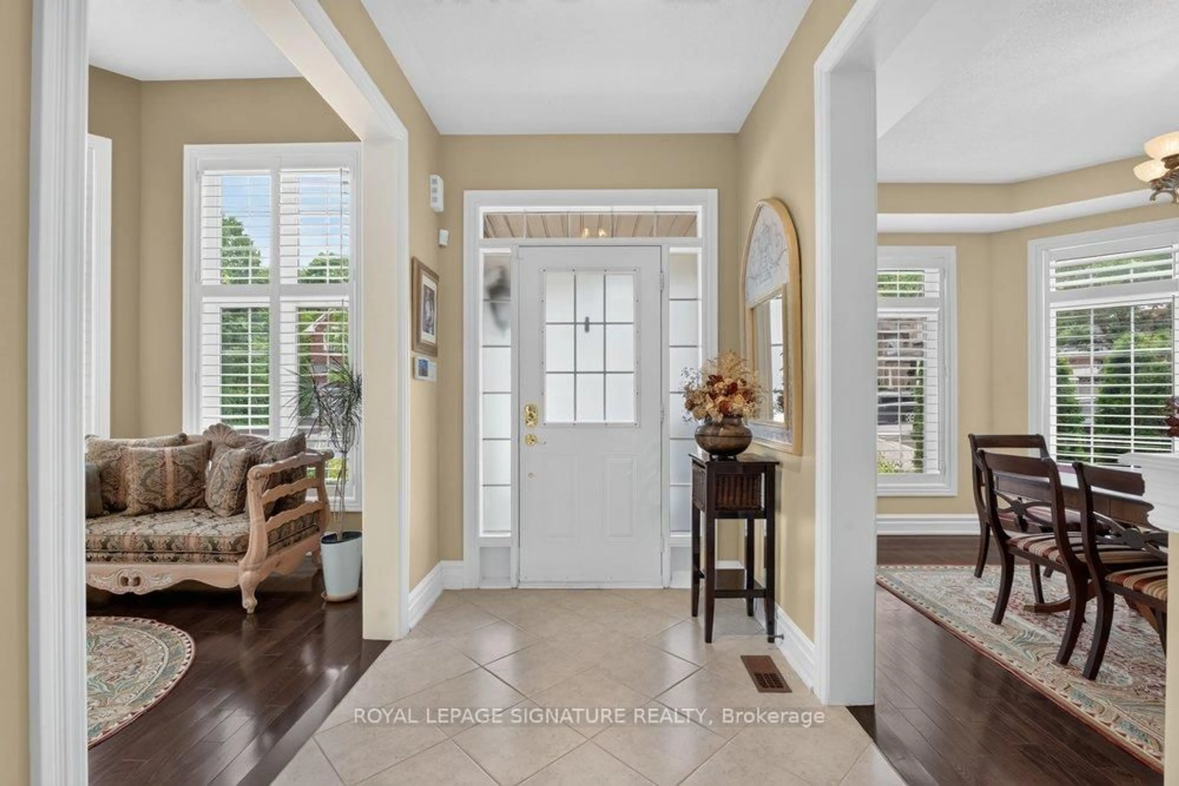 Indoor entryway for 5 Broderick Pl, Toronto Ontario M1L 0E3