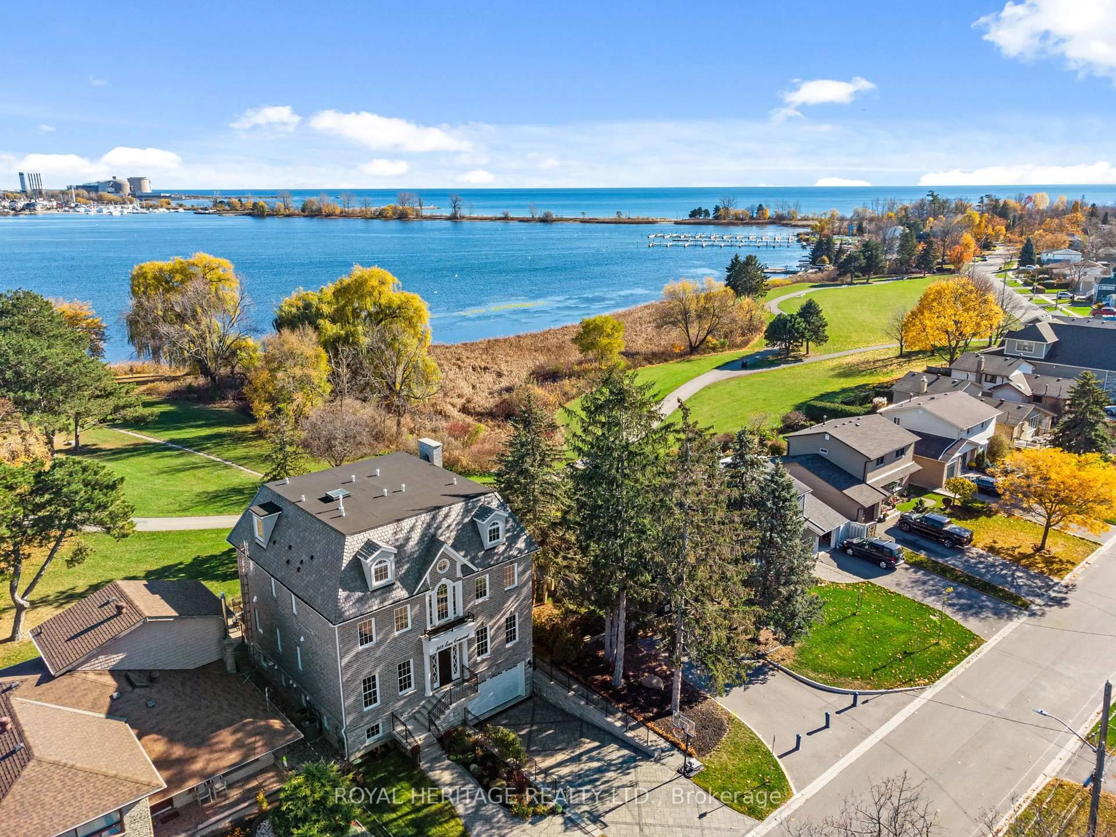 A pic from outside/outdoor area/front of a property/back of a property/a pic from drone, water/lake/river/ocean view for 968 Essa Cres, Pickering Ontario L1W 2J1