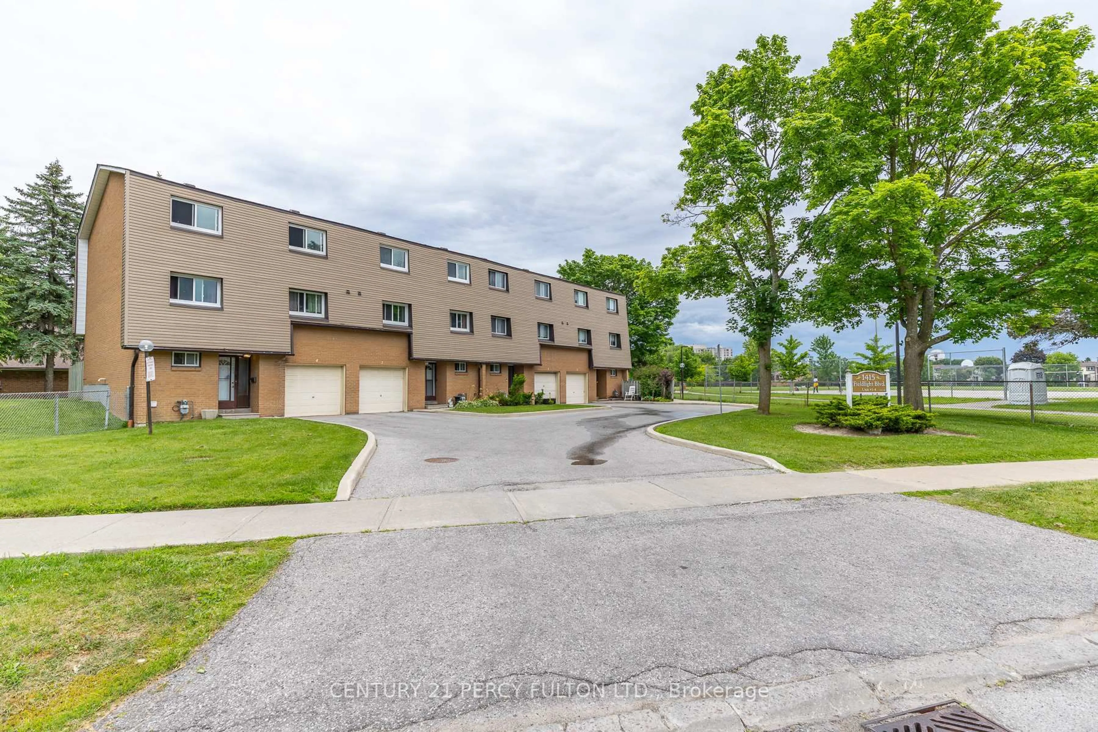 Unknown for 1415 Fieldlight Blvd ##4, Pickering Ontario L1V 2S3