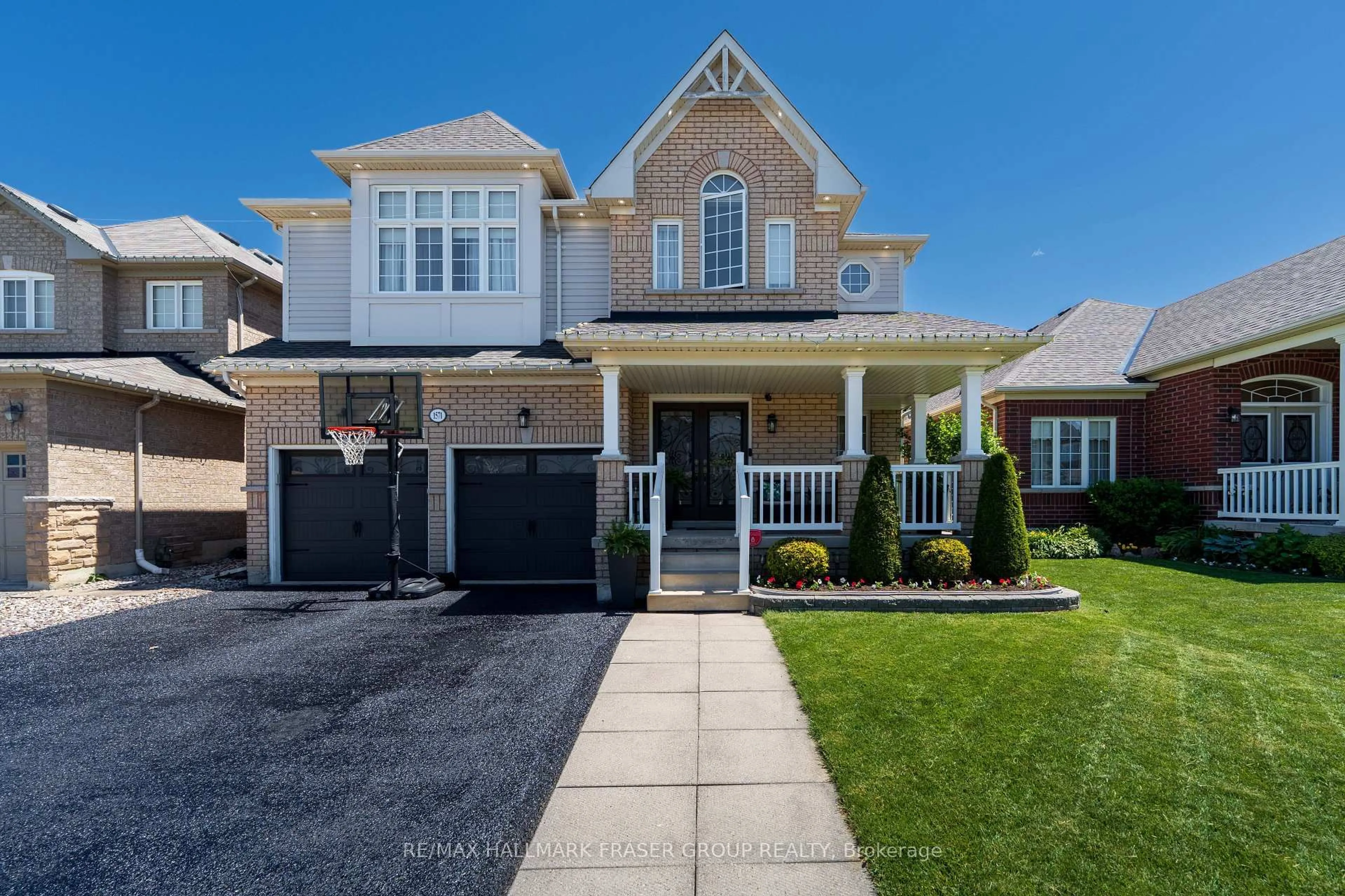 Home with brick exterior material, street for 1571 Quail Run Dr, Oshawa Ontario L1K 0E1