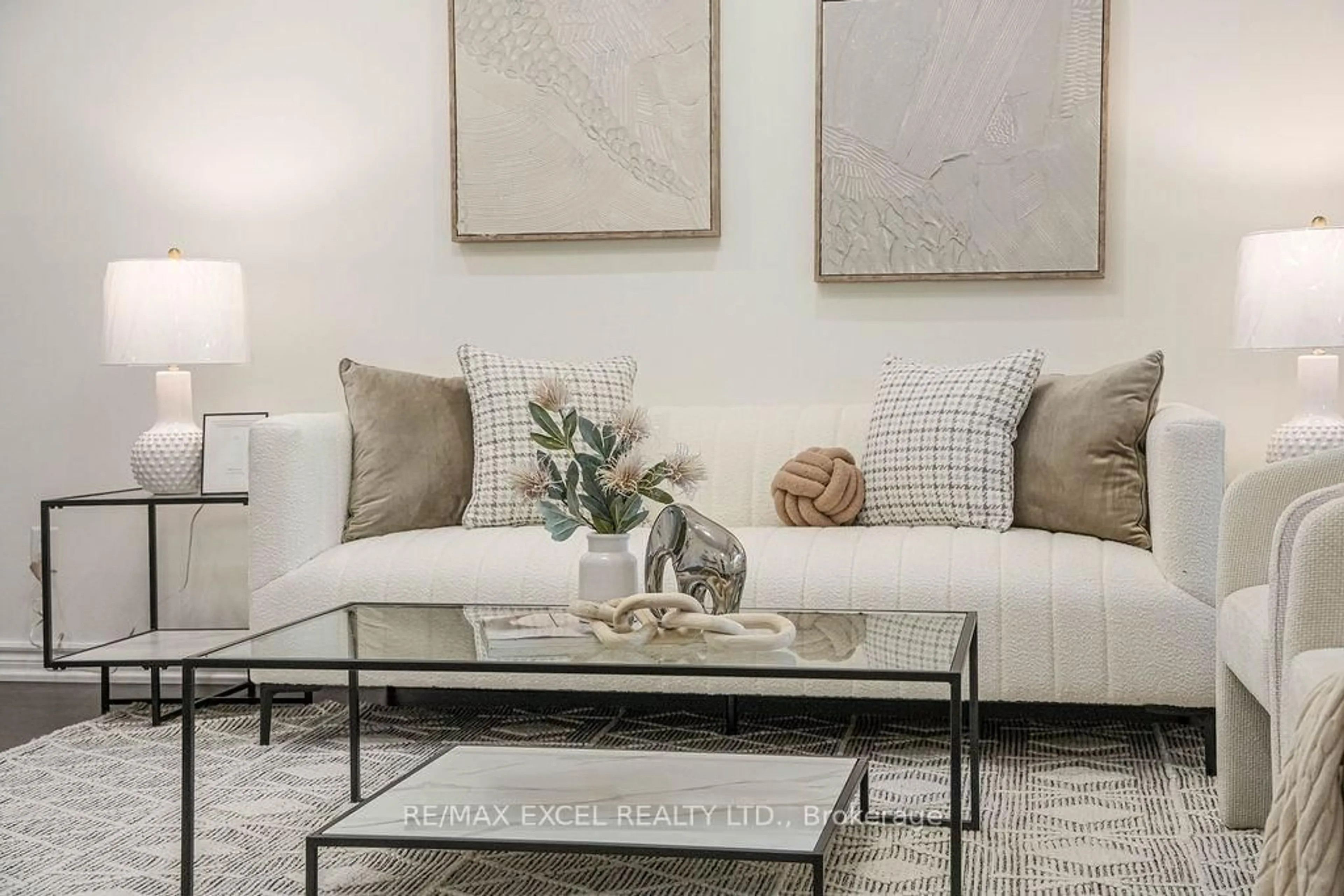 Living room with furniture, unknown for 28 Crittenden Sq, Toronto Ontario M1B 1V1