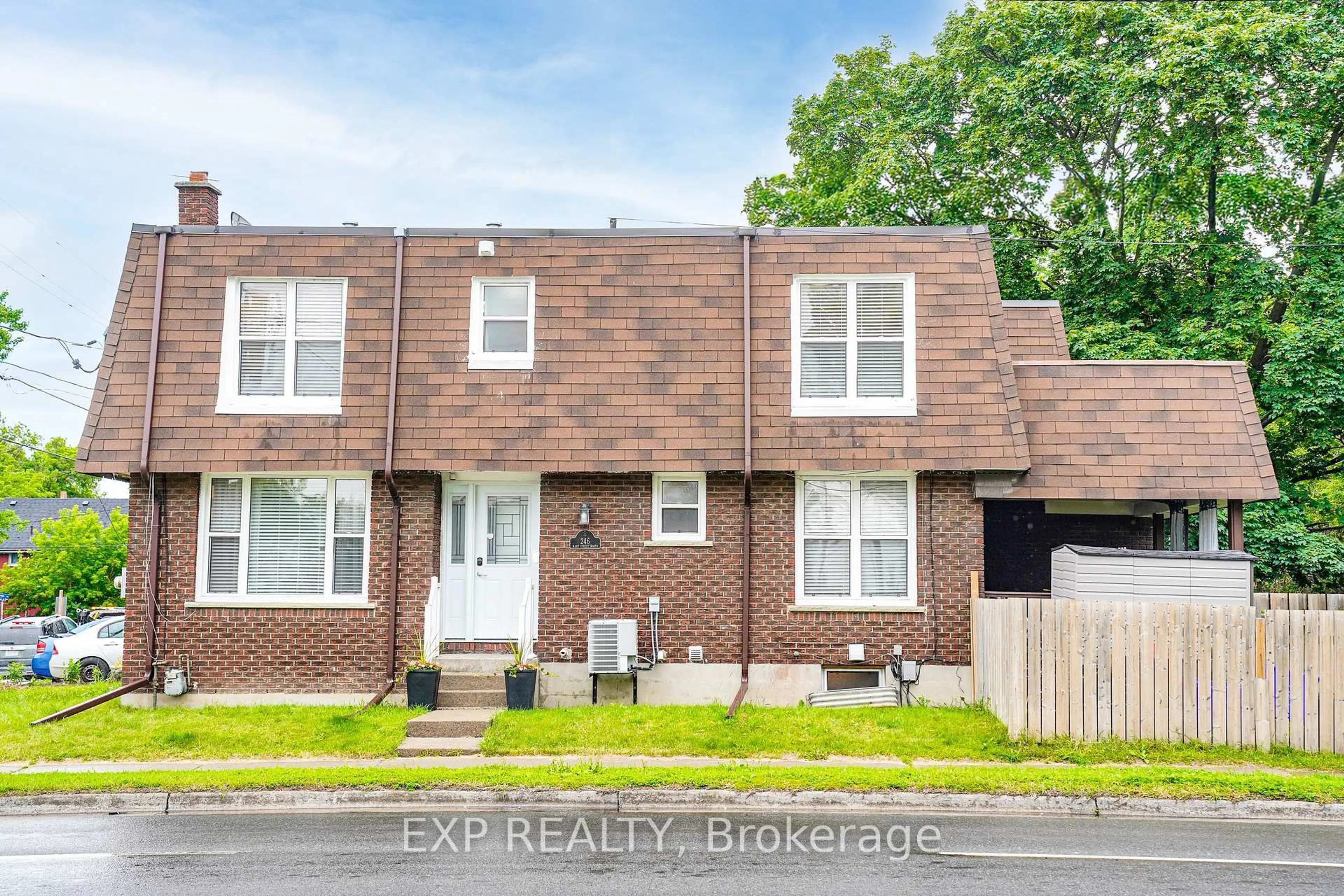 Home with brick exterior material, street for 246 Mary St, Oshawa Ontario L1G 5C4