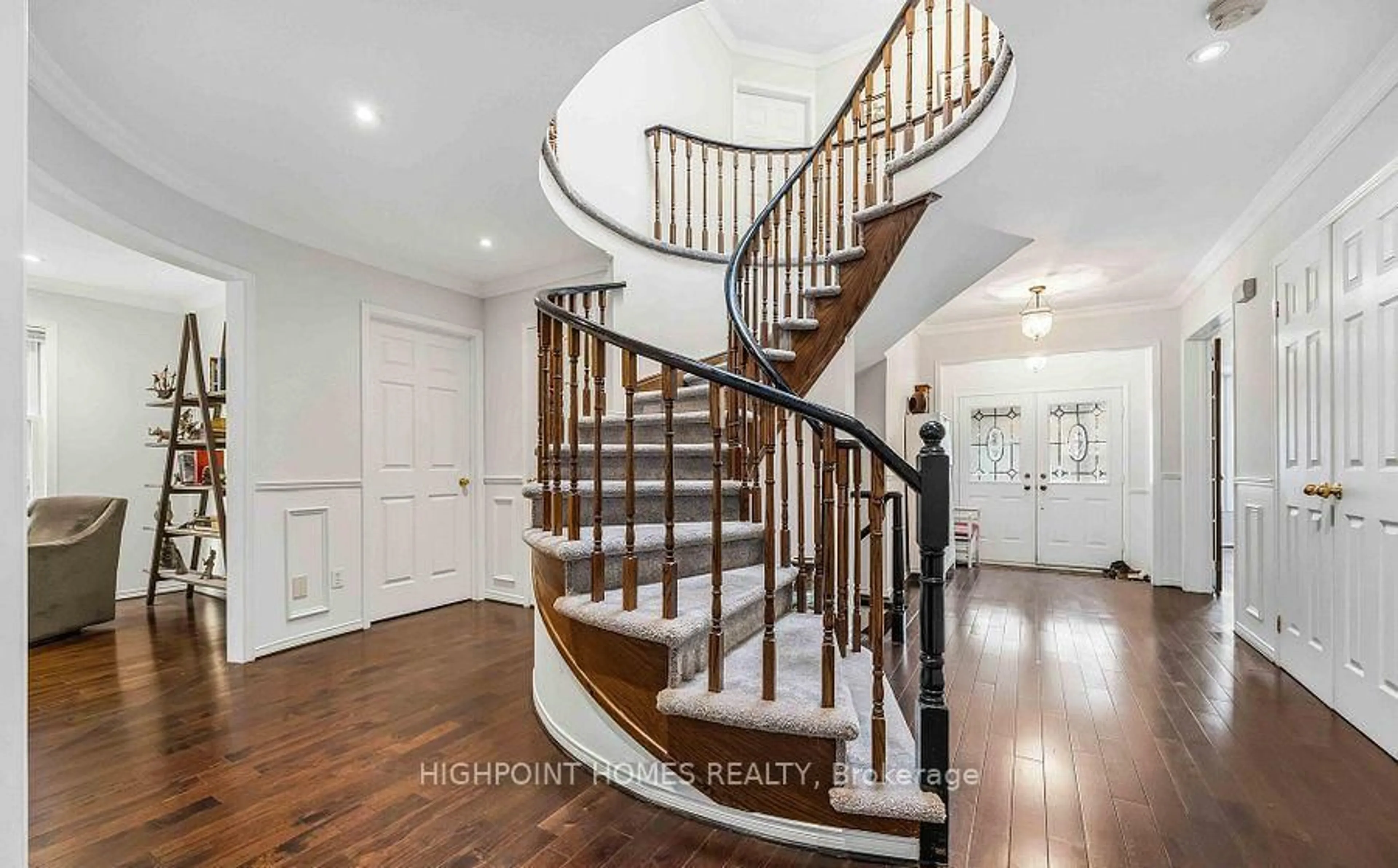 Unknown for 903 Alanbury Cres, Pickering Ontario L1X 2S3
